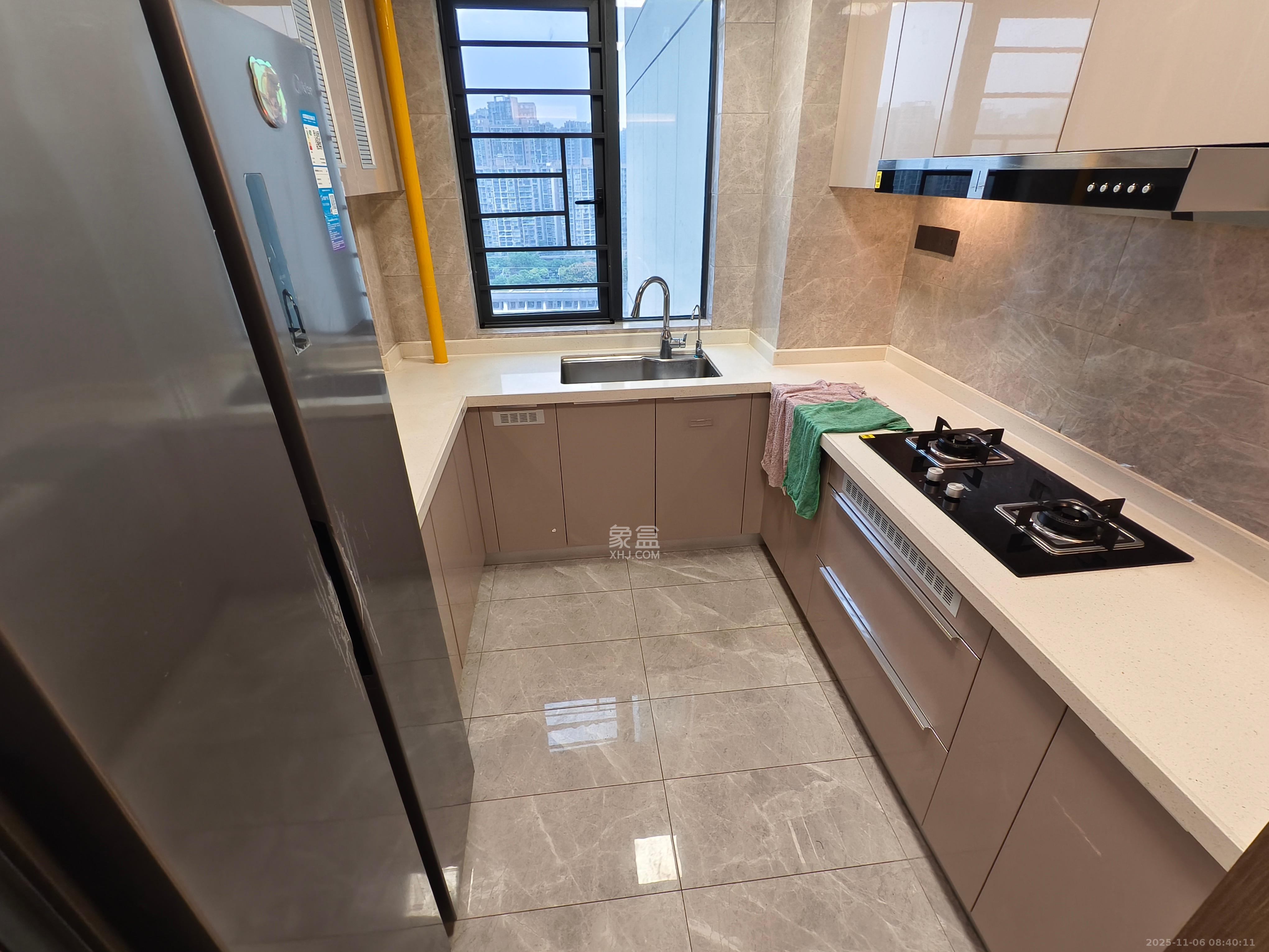 旭辉雨花郡  4室2厅2卫    5000.0元/月室内图