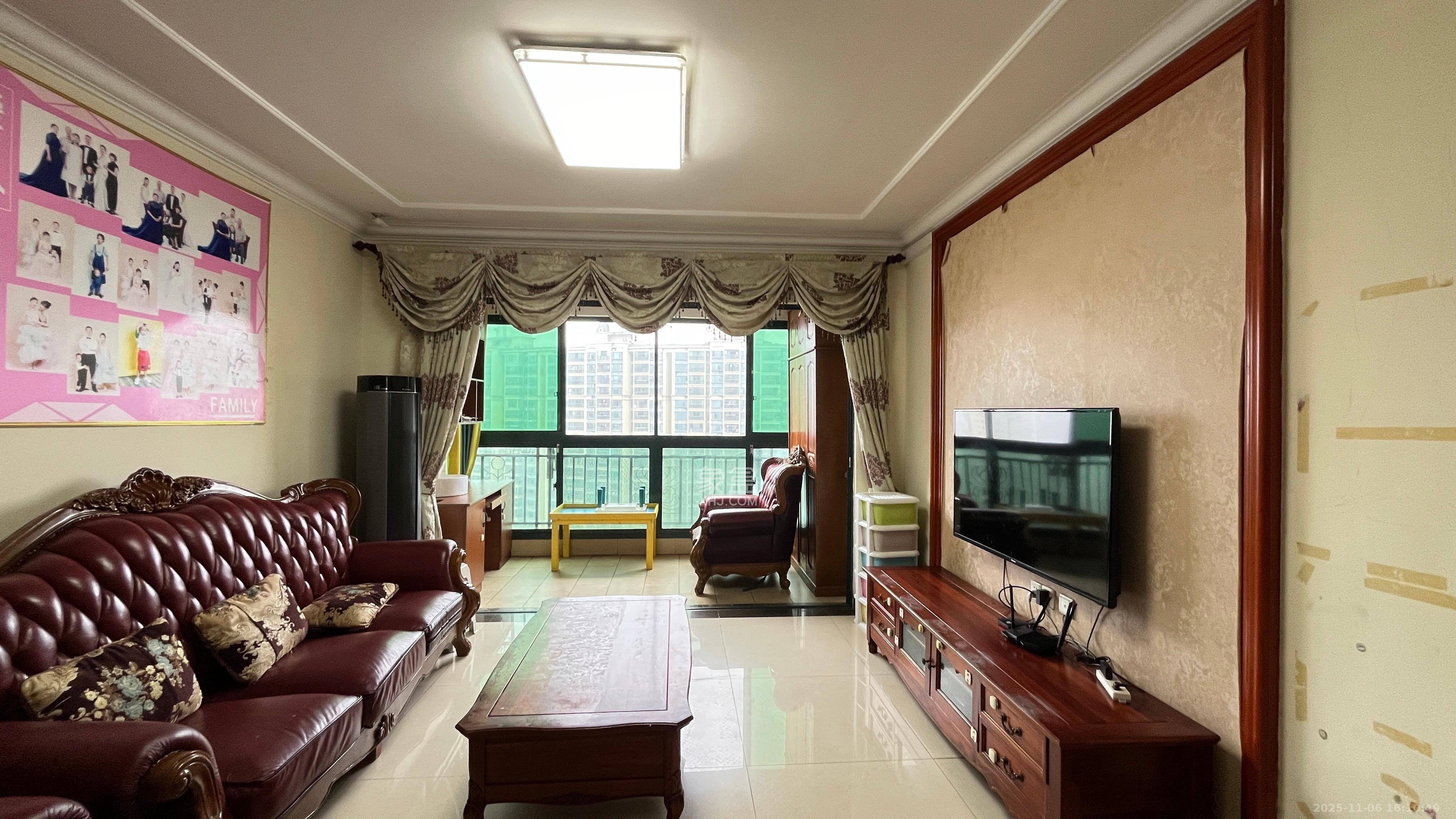 恒大雅苑 3室2厅2卫 2600.0元/月 恒大雅苑 3室2厅2卫 2600.0元/月室内图