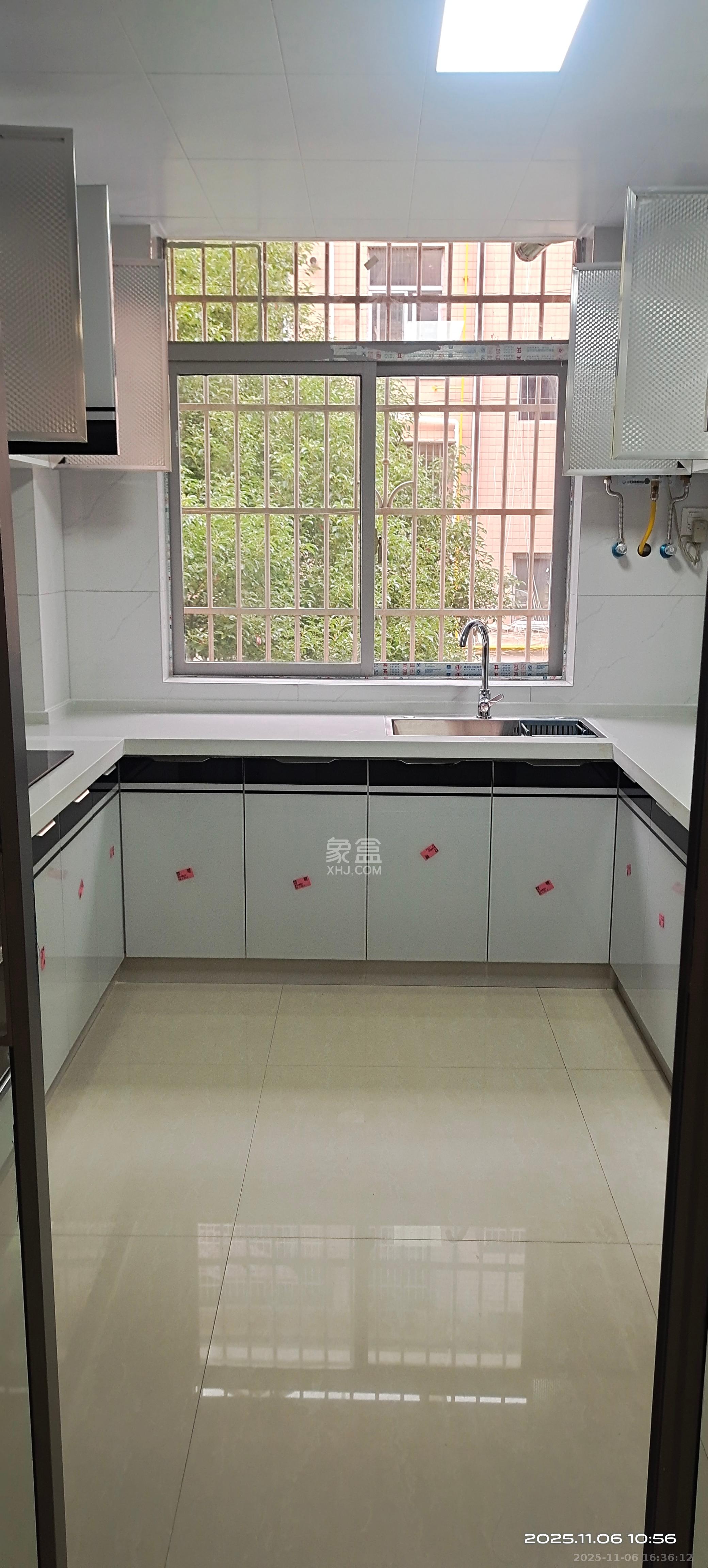 星沙国际物流园/泉星社区  3室2厅1卫    1300.0元/月