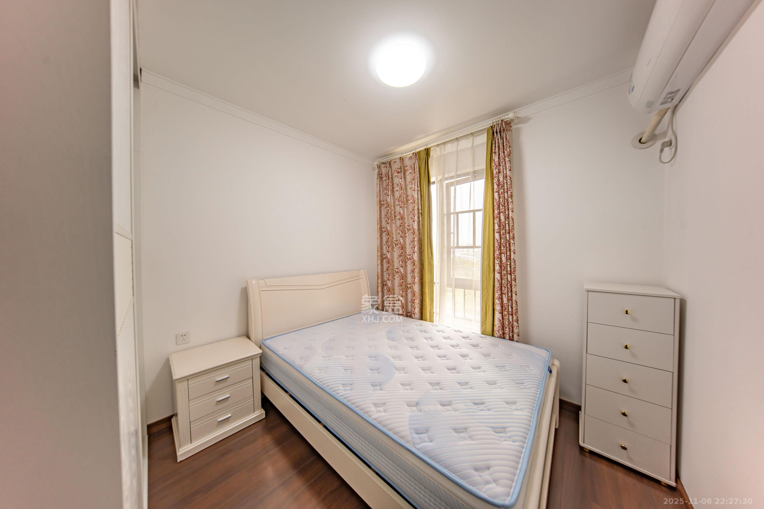 万科白鹭郡 4室2厅2卫 158.0万 万科白鹭郡 4室2厅2卫 158.0万卧室