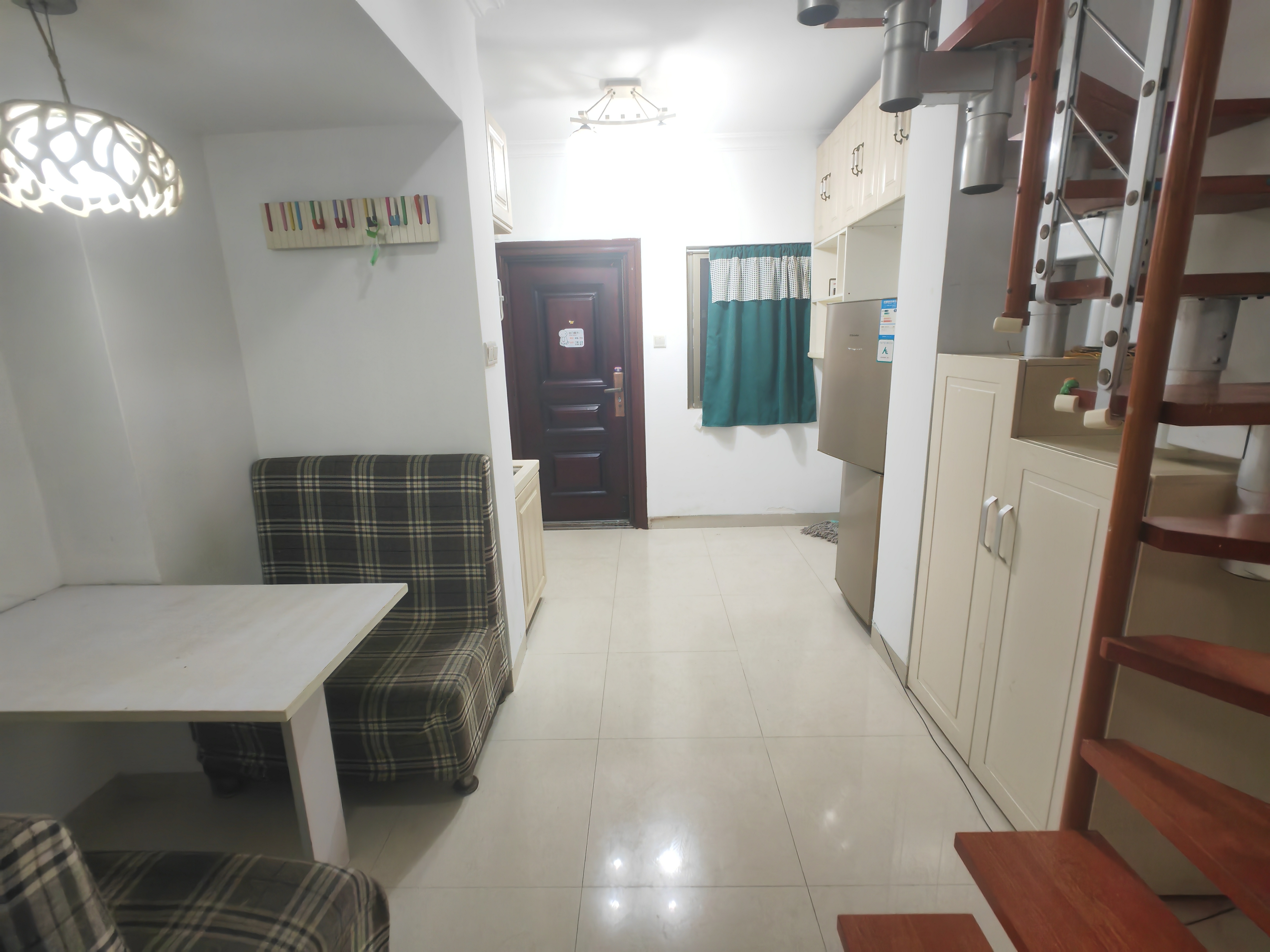 华林广场 2室1厅1卫 2000.0元/月 华林广场 2室1厅1卫 2000.0元/月室内图