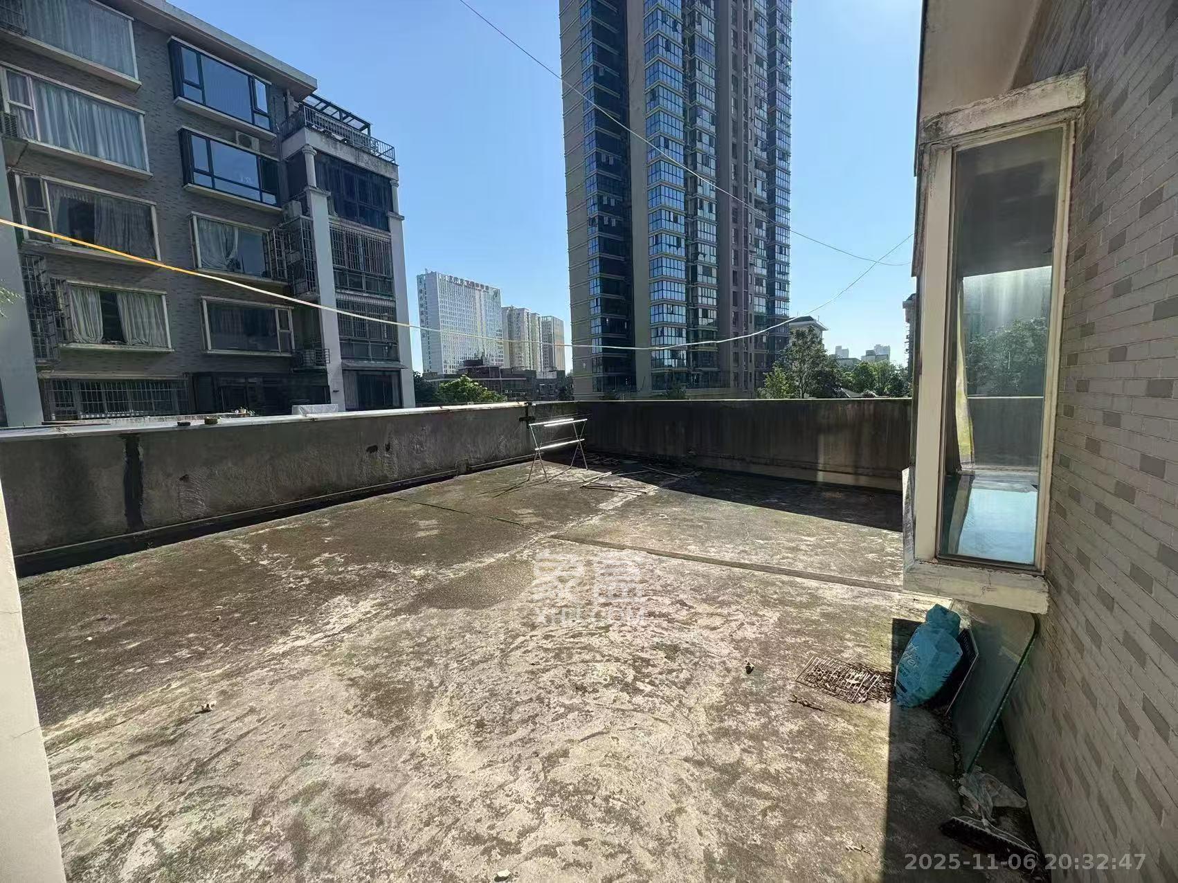 中建桂苑  3室2厅1卫    1800.0元/月室内图