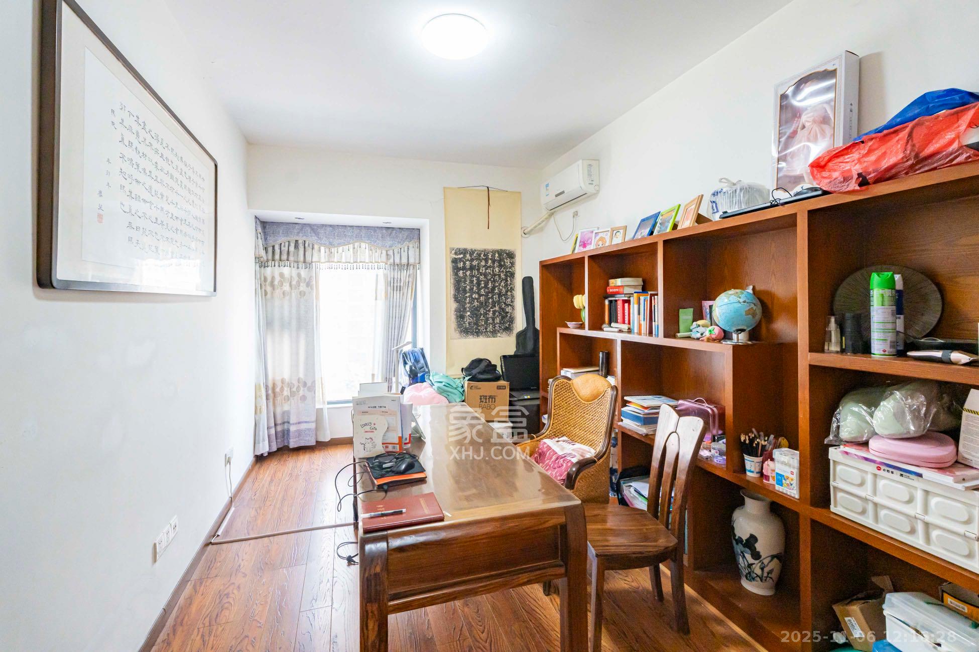 藏珑湖上国际花园 3室2厅2卫 4000.0元/月 藏珑湖上国际花园 3室2厅2卫 4000.0元/月室内图