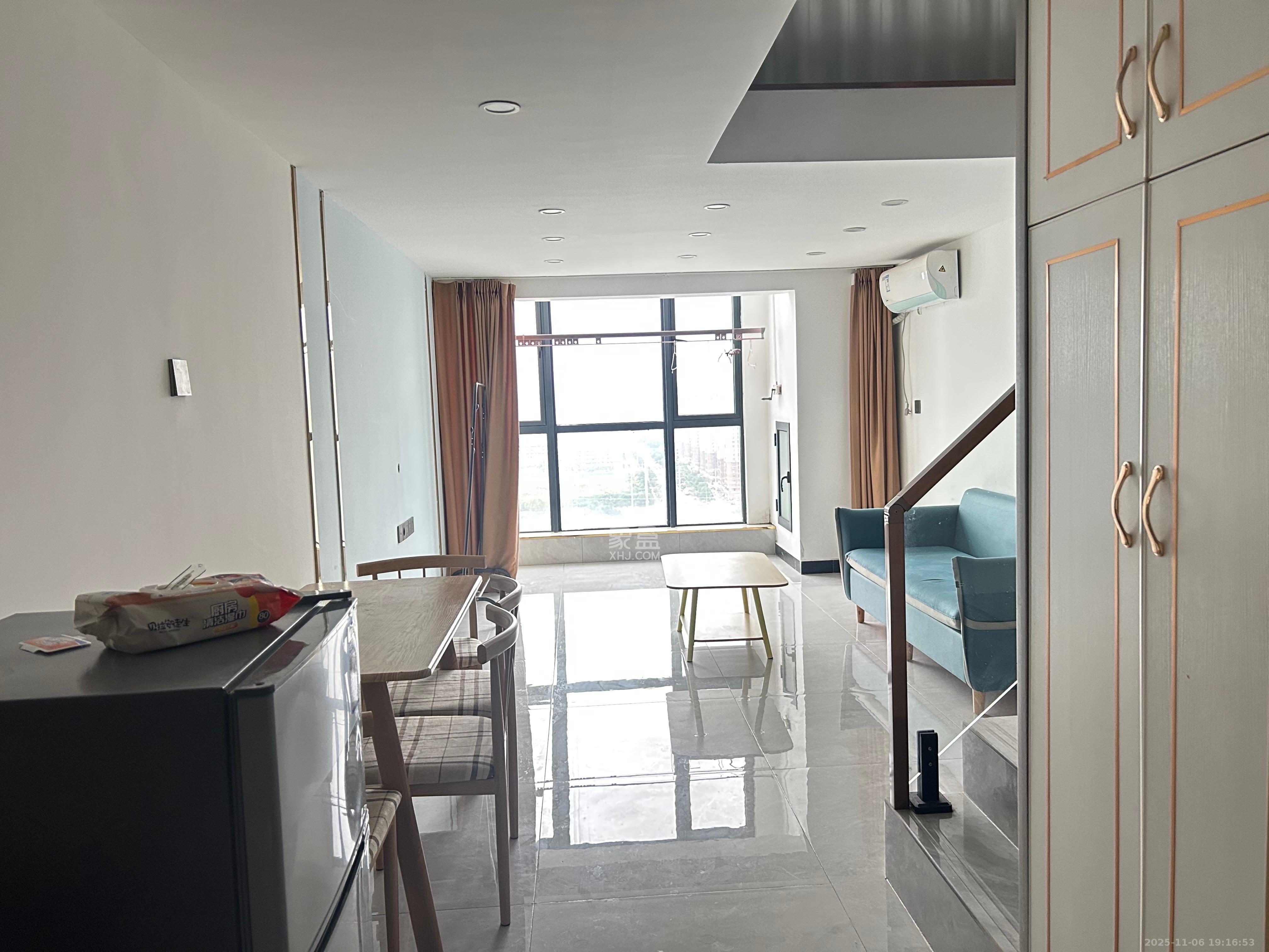 海伦春天  1室1厅1卫    1600.0元/月