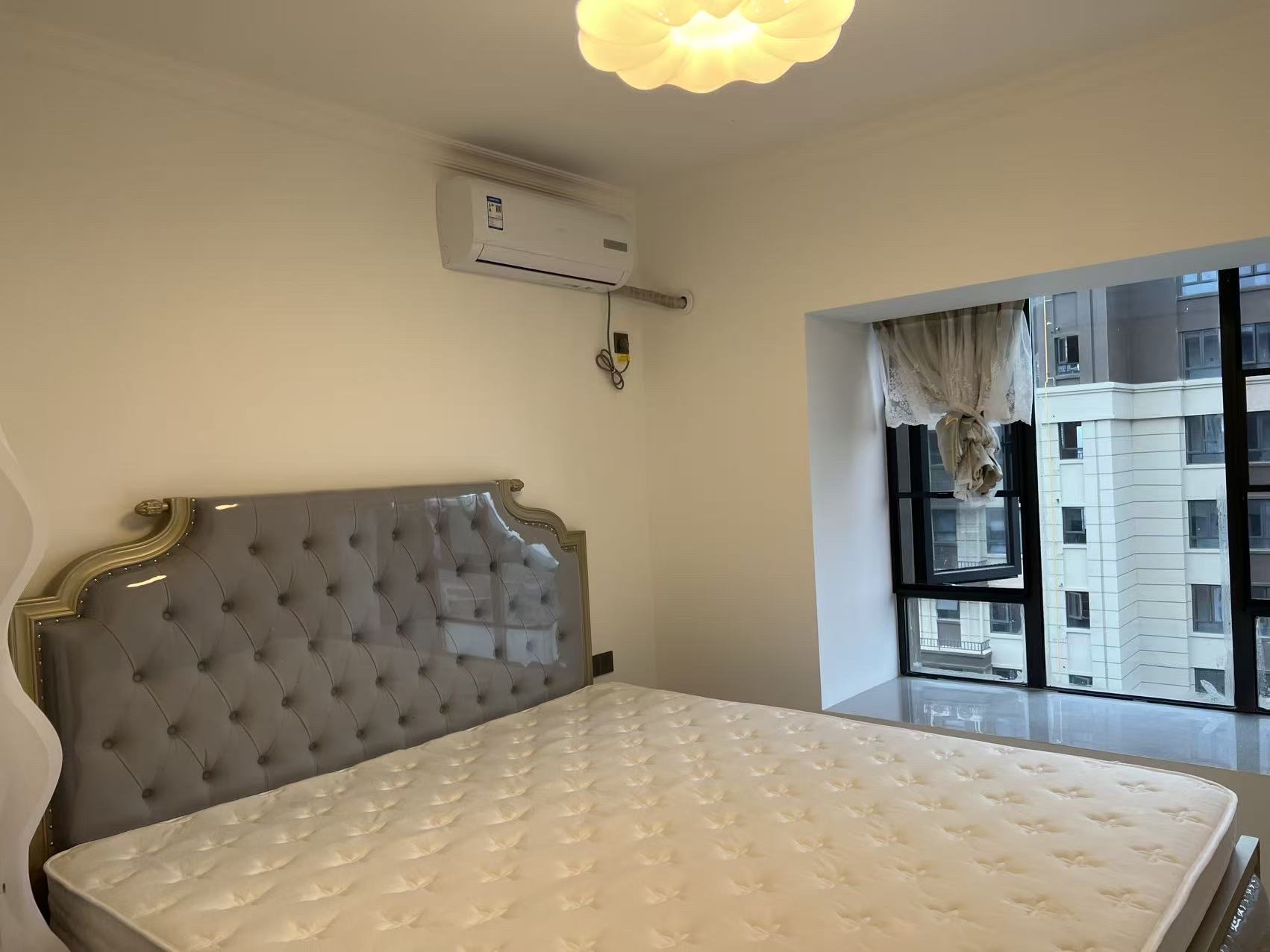 荣盛花语书苑 3室2厅1卫 2083.0元/月 荣盛花语书苑 3室2厅1卫 2083.0元/月室内图