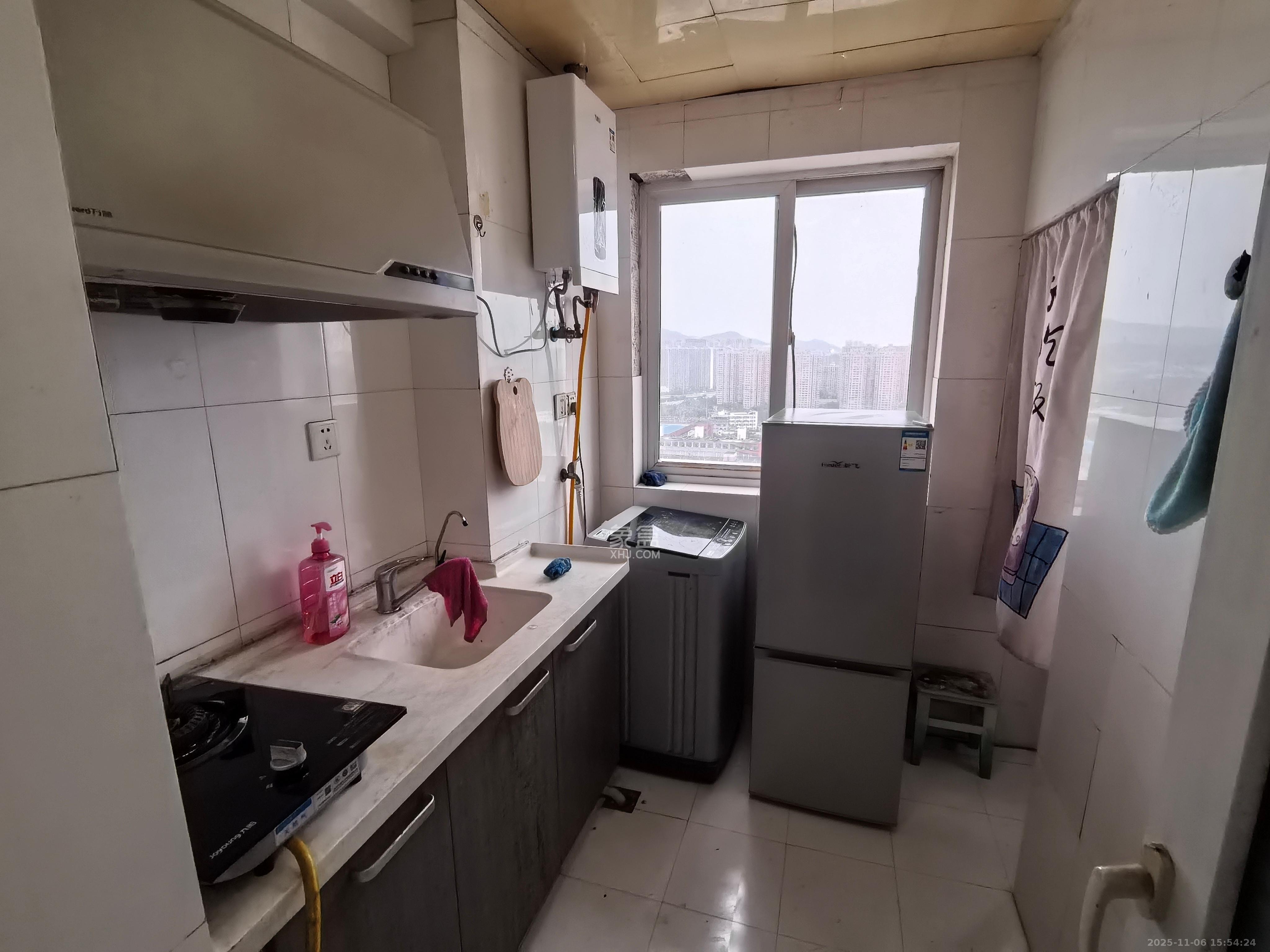 谋房博客(博客天街)  1室1厅1卫    1400.0元/月室内图