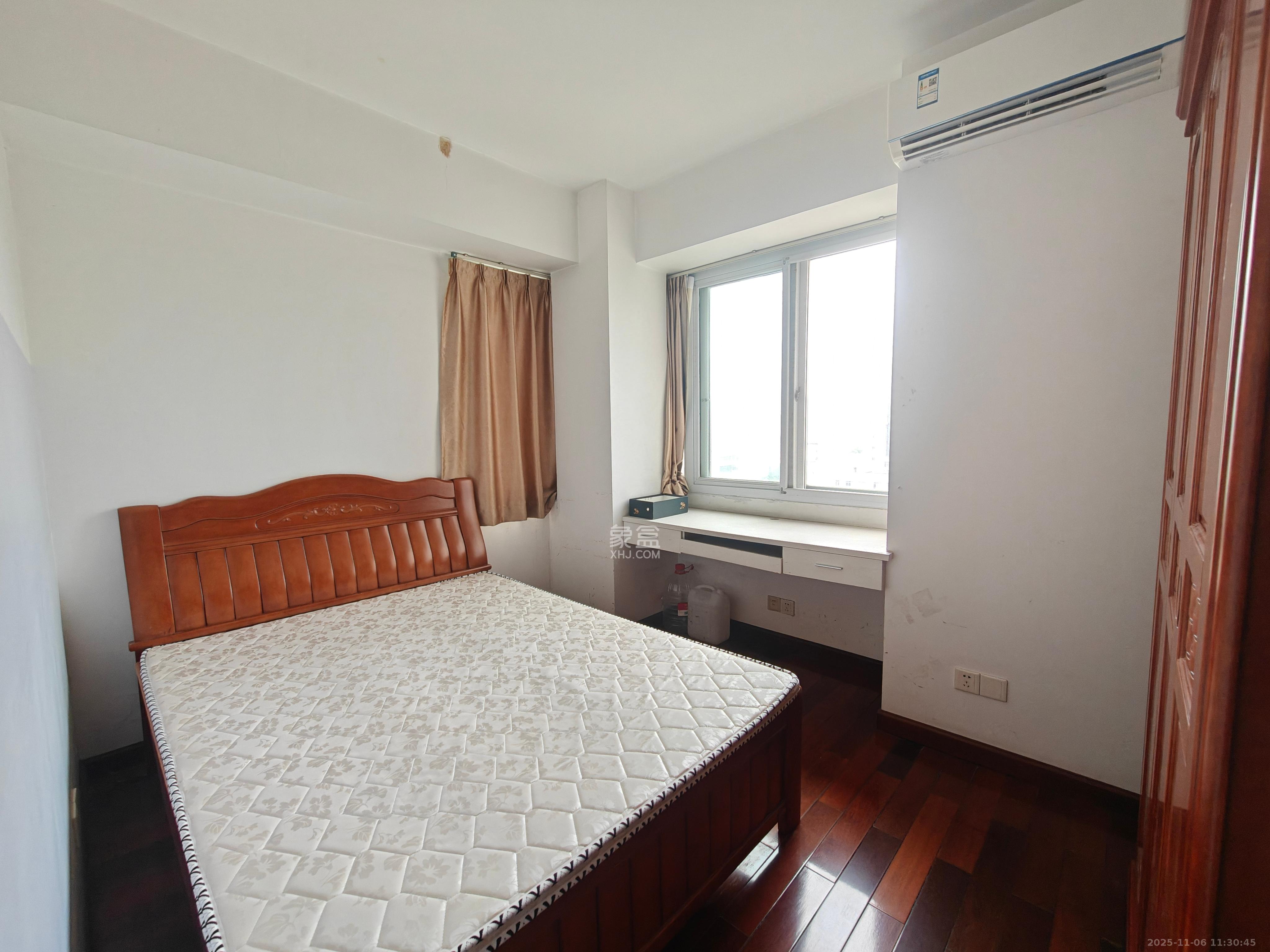 白沙花园  2室2厅2卫    2000.0元/月室内图