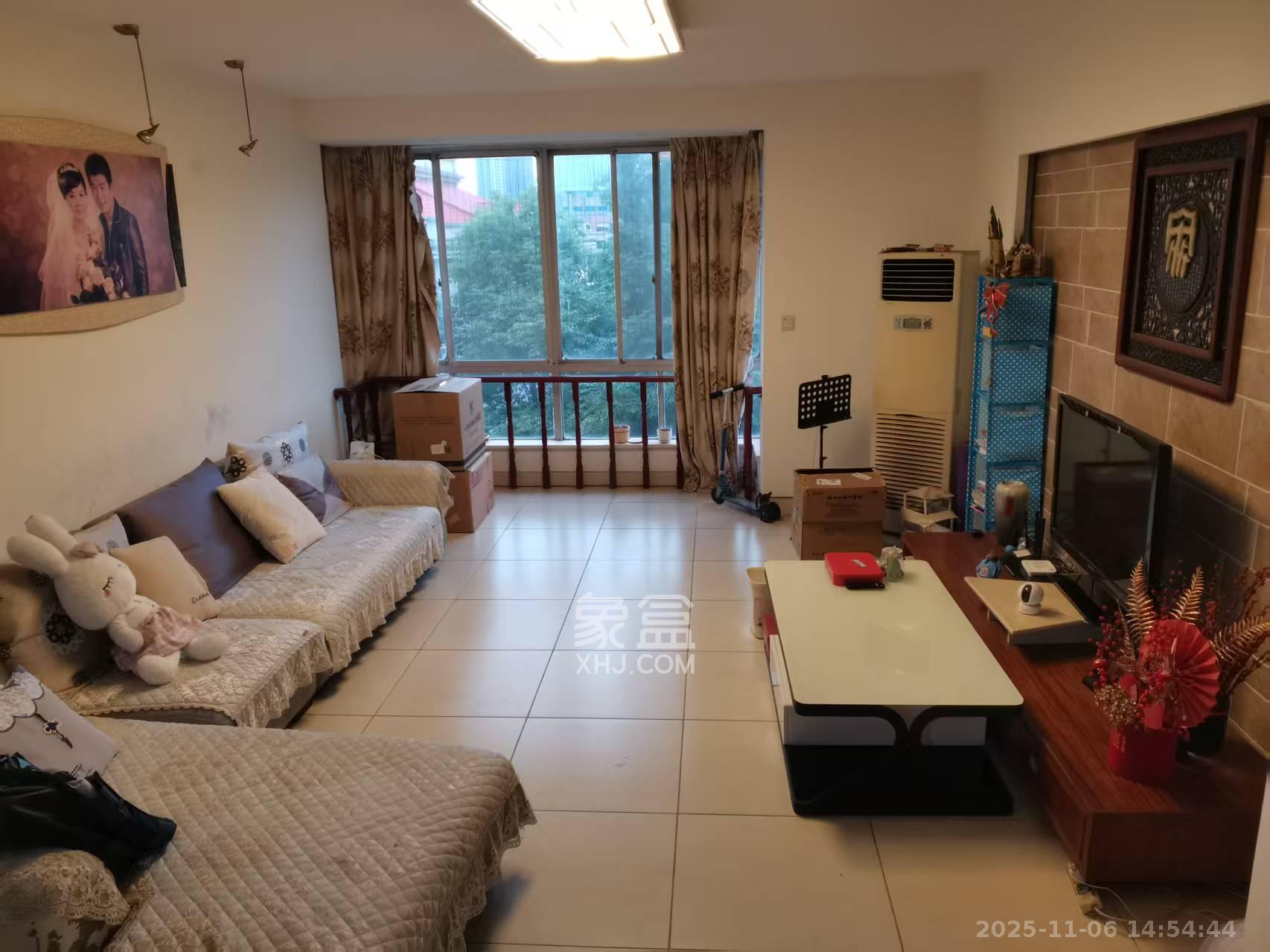 新世纪家园 3室2厅1卫 2700.0元/月 新世纪家园 3室2厅1卫 2700.0元/月室内图