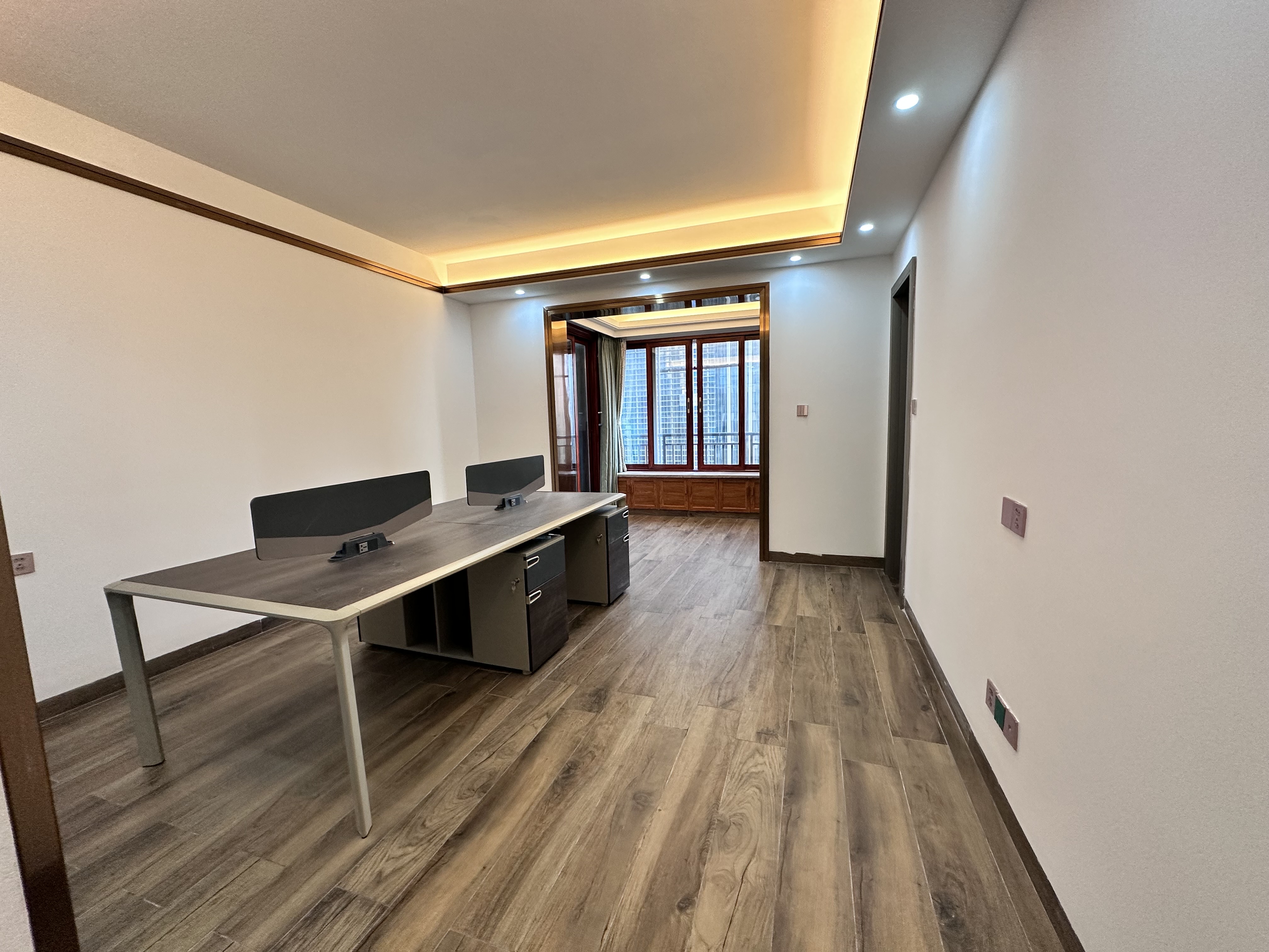 海航豪庭北苑 5室2厅3卫 10000.0元/月 海航豪庭北苑 5室2厅3卫 10000.0元/月室内图