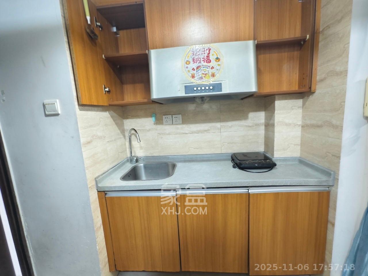 万科城  1室0厅0卫    1100.0元/月室内图