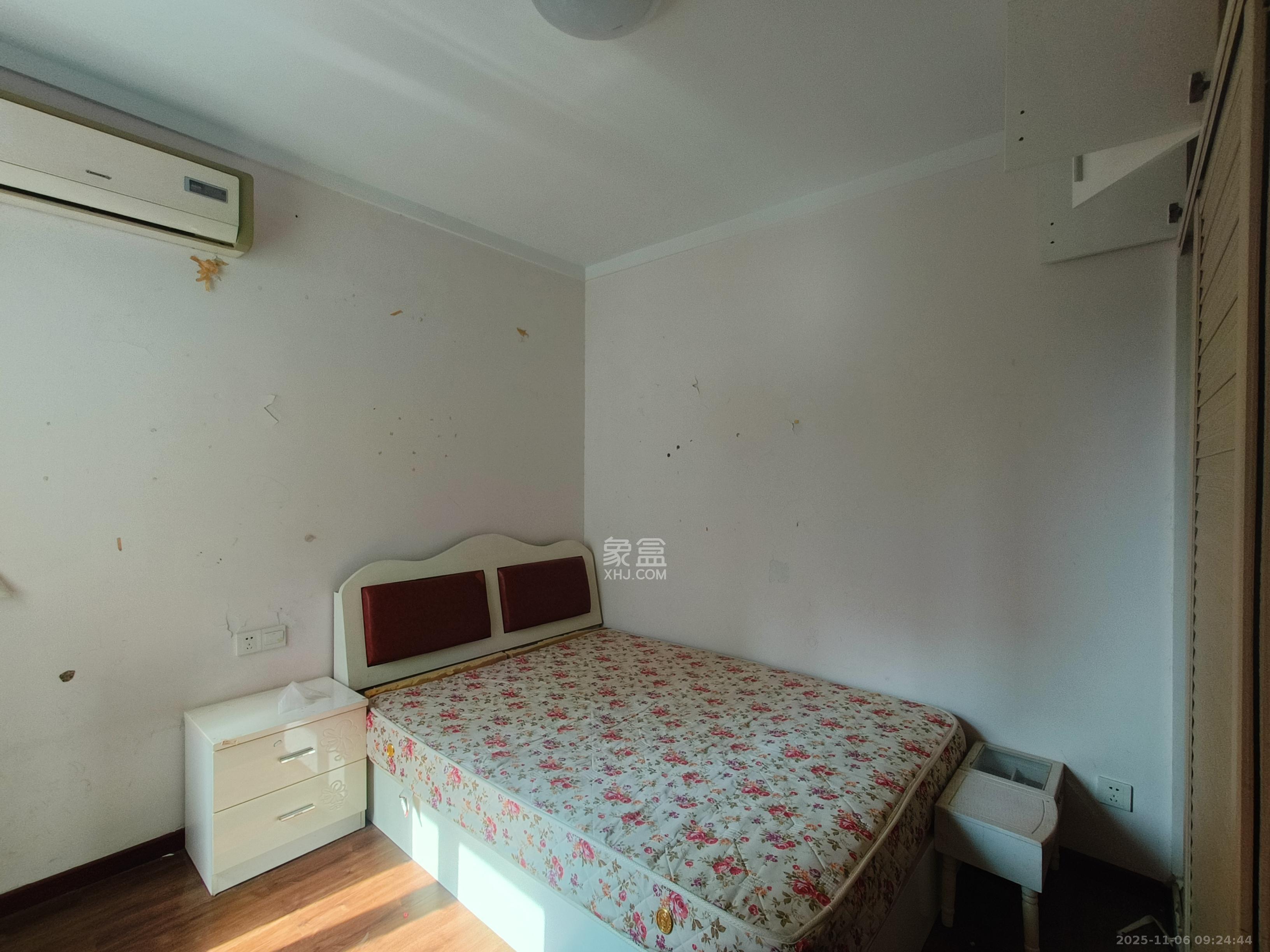 万国城(当代满庭春MOMA)二期 2室2厅1卫 2000.0元/月 万国城(当代满庭春MOMA)二期 2室2厅1卫 2000.0元/月室内图