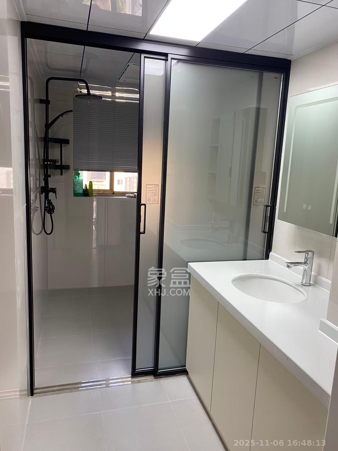 金色比华利  4室2厅2卫    1100.0元/月室内图