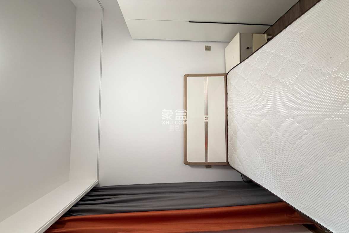 金茂建发泊悦 4室2厅2卫 4200.0元/月 金茂建发泊悦 4室2厅2卫 4200.0元/月室内图