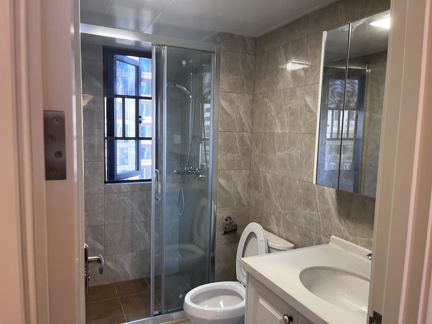 中海珑悦府  4室1厅1卫    3500.0元/月户型图