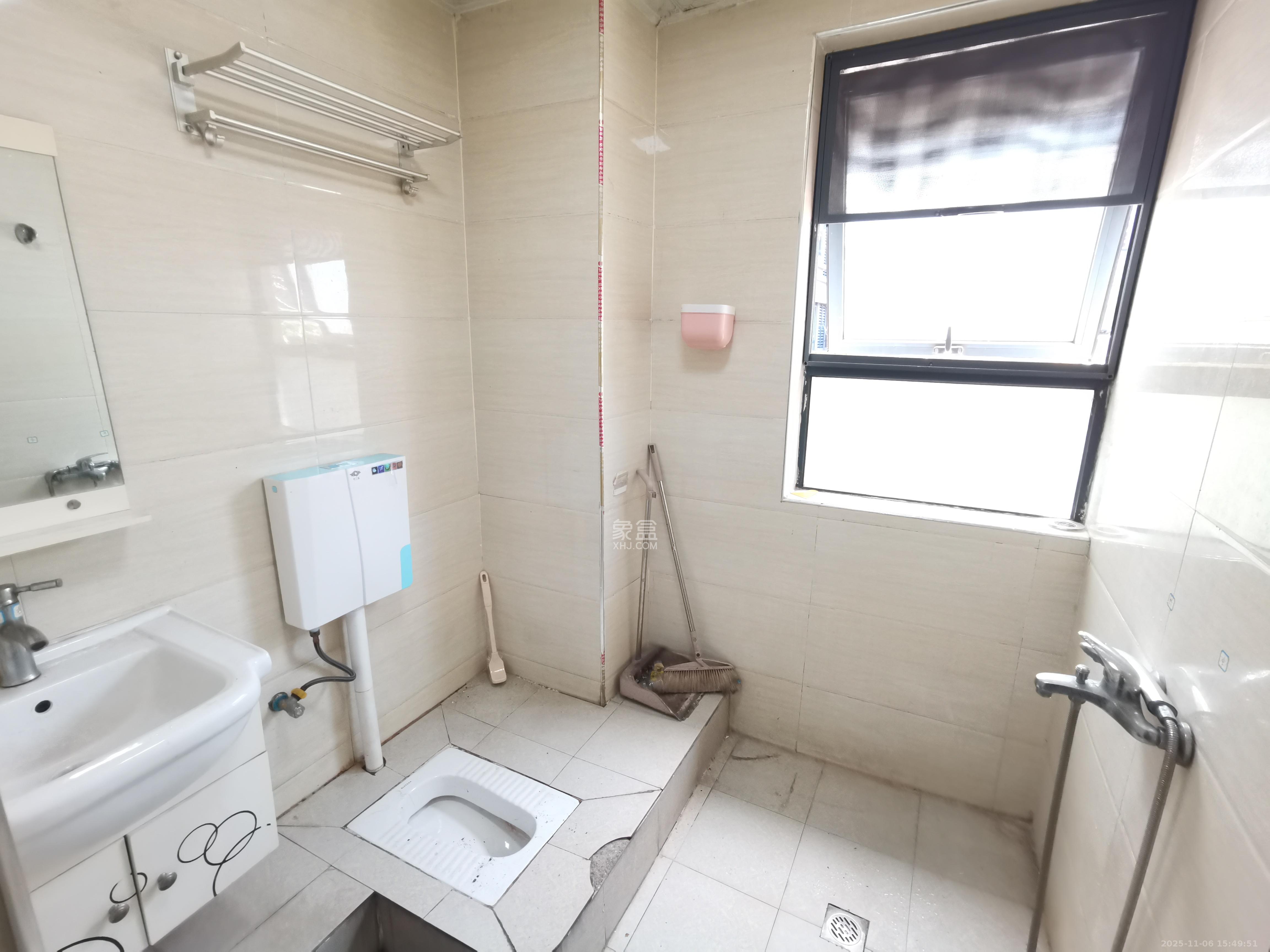 奥克斯广场 3室2厅1卫 3000.0元/月 奥克斯广场 3室2厅1卫 3000.0元/月室内图