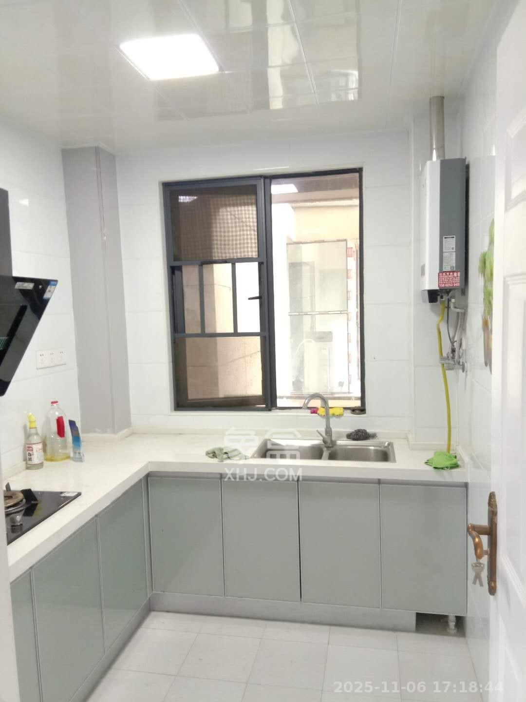 振业城二期 3室2厅1卫 3000.0元/月 振业城二期 3室2厅1卫 3000.0元/月室内图