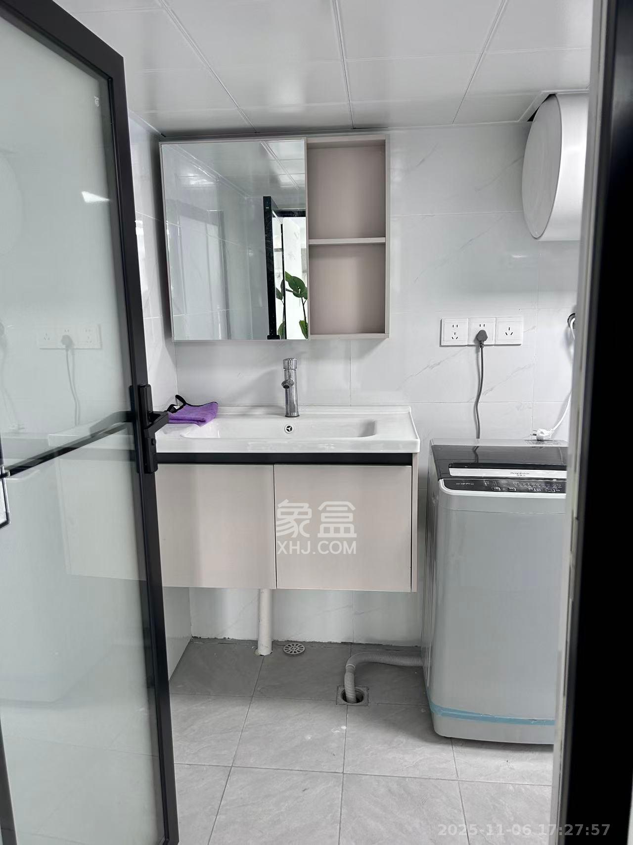 龙湖新壹城 1室1厅1卫 1380.0元/月 龙湖新壹城 1室1厅1卫 1380.0元/月室内图