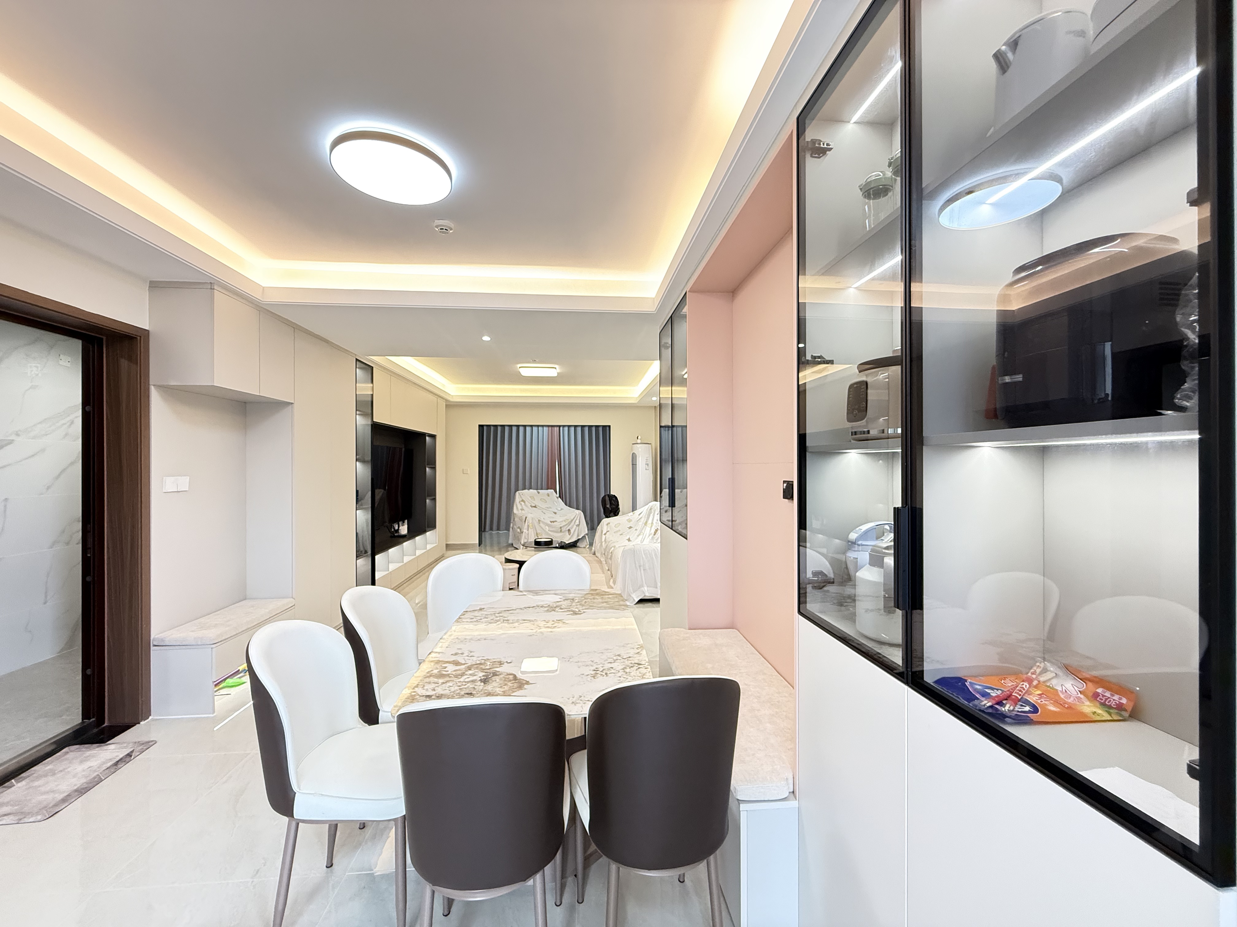 金湖壹号  5室2厅2卫    6200.0元/月室内图