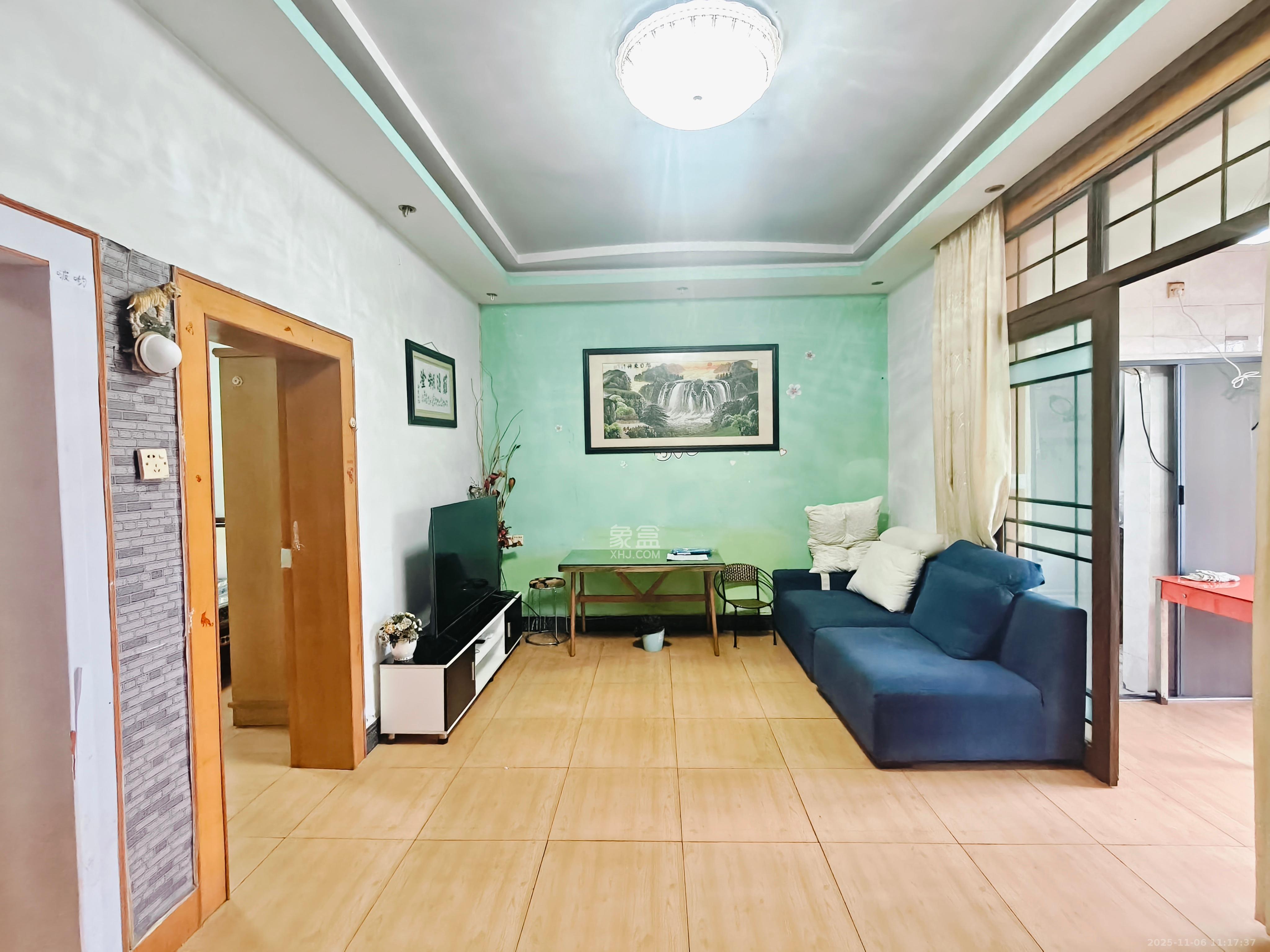 东风二村社区房  2室1厅1卫    1600.0元/月室内图1