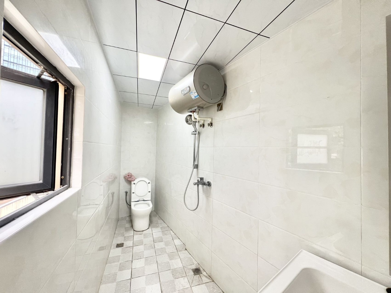 滨景花园  5室3厅3卫    9000.0元/月室内图