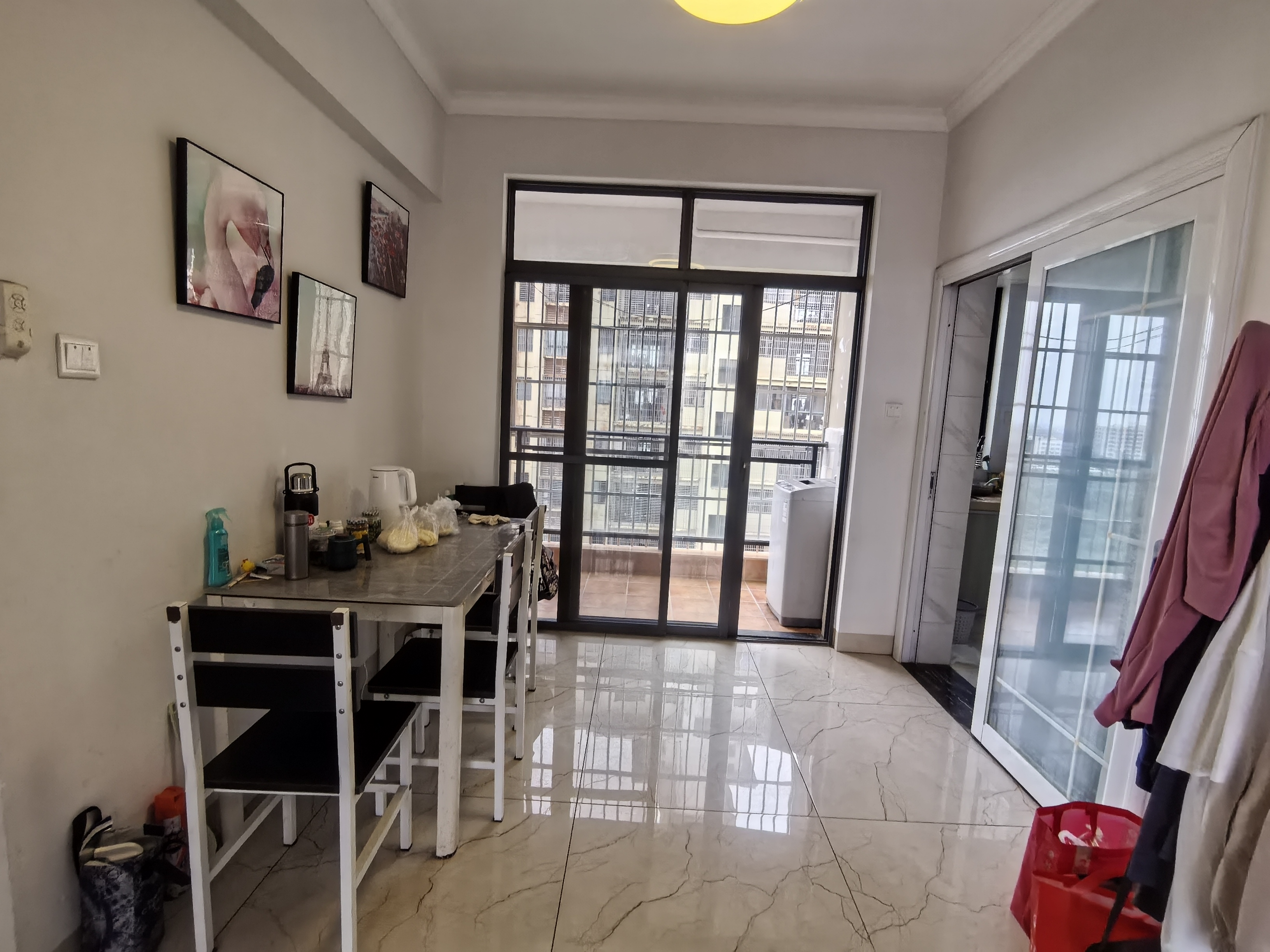 南国中心（琼山区椰航路）  2室2厅1卫    2100.0元/月室内图