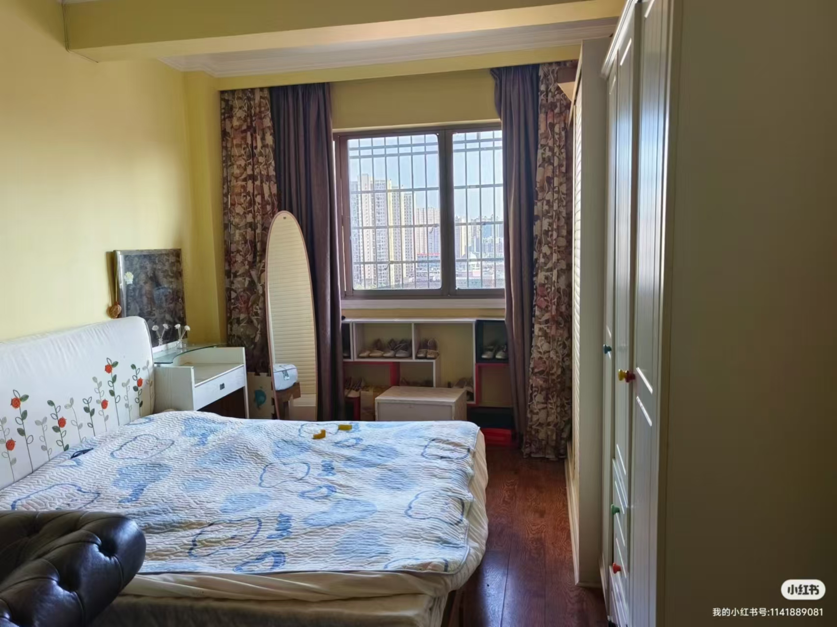 广成大厦  3室2厅1卫    59.8万客厅