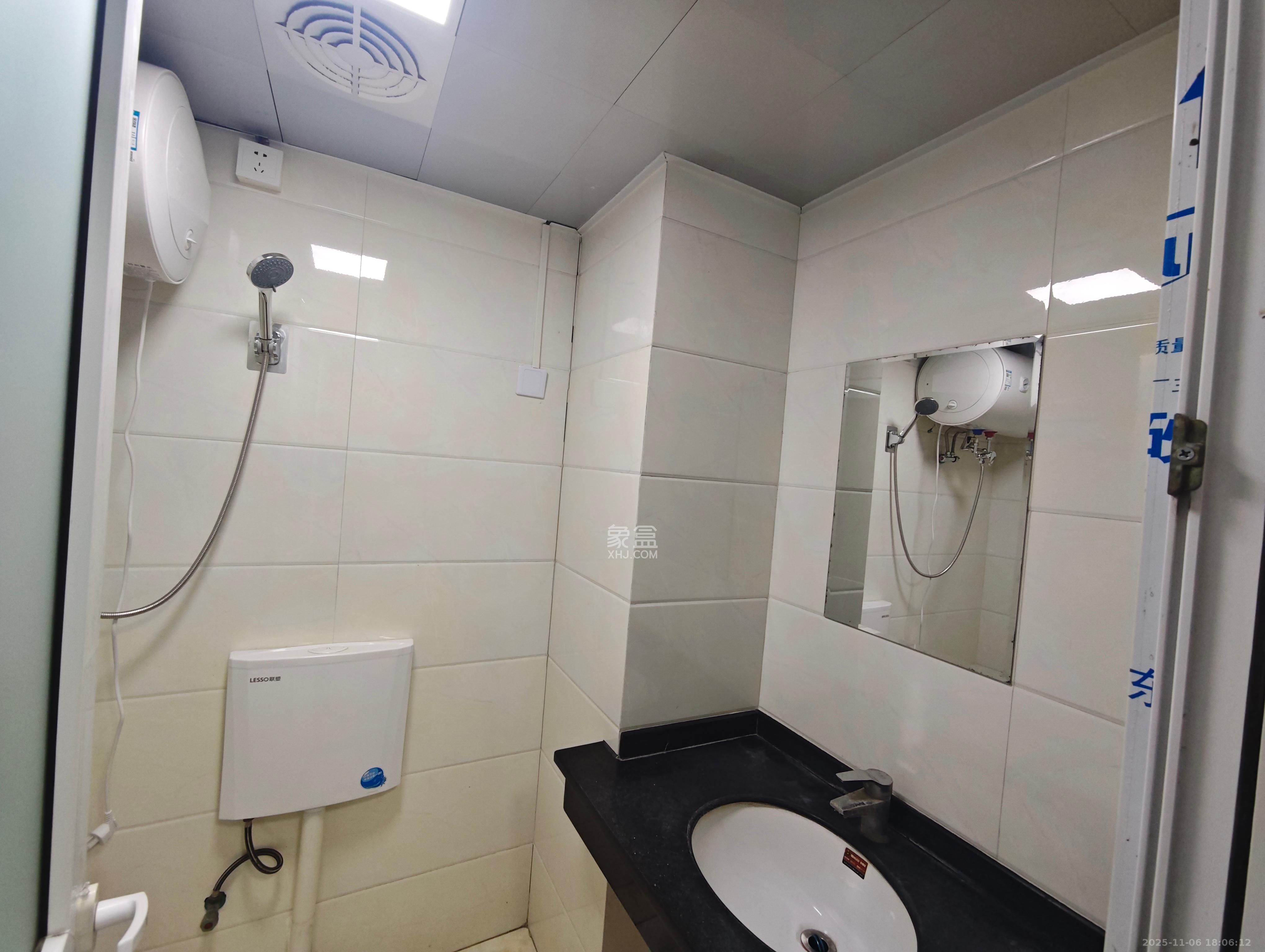 香樟兰亭（朗峰苑）  1室0厅1卫    1400.0元/月室内图