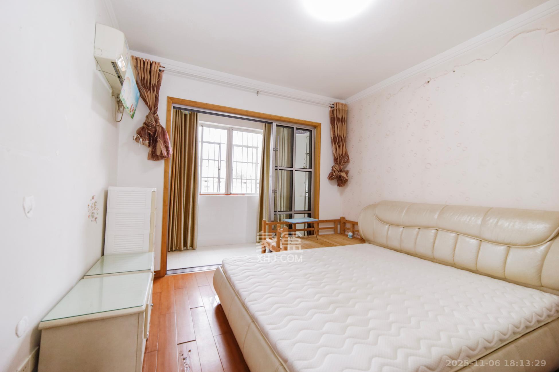 湘樟园小区（湘樟家园）  3室2厅2卫    69.0万卧室