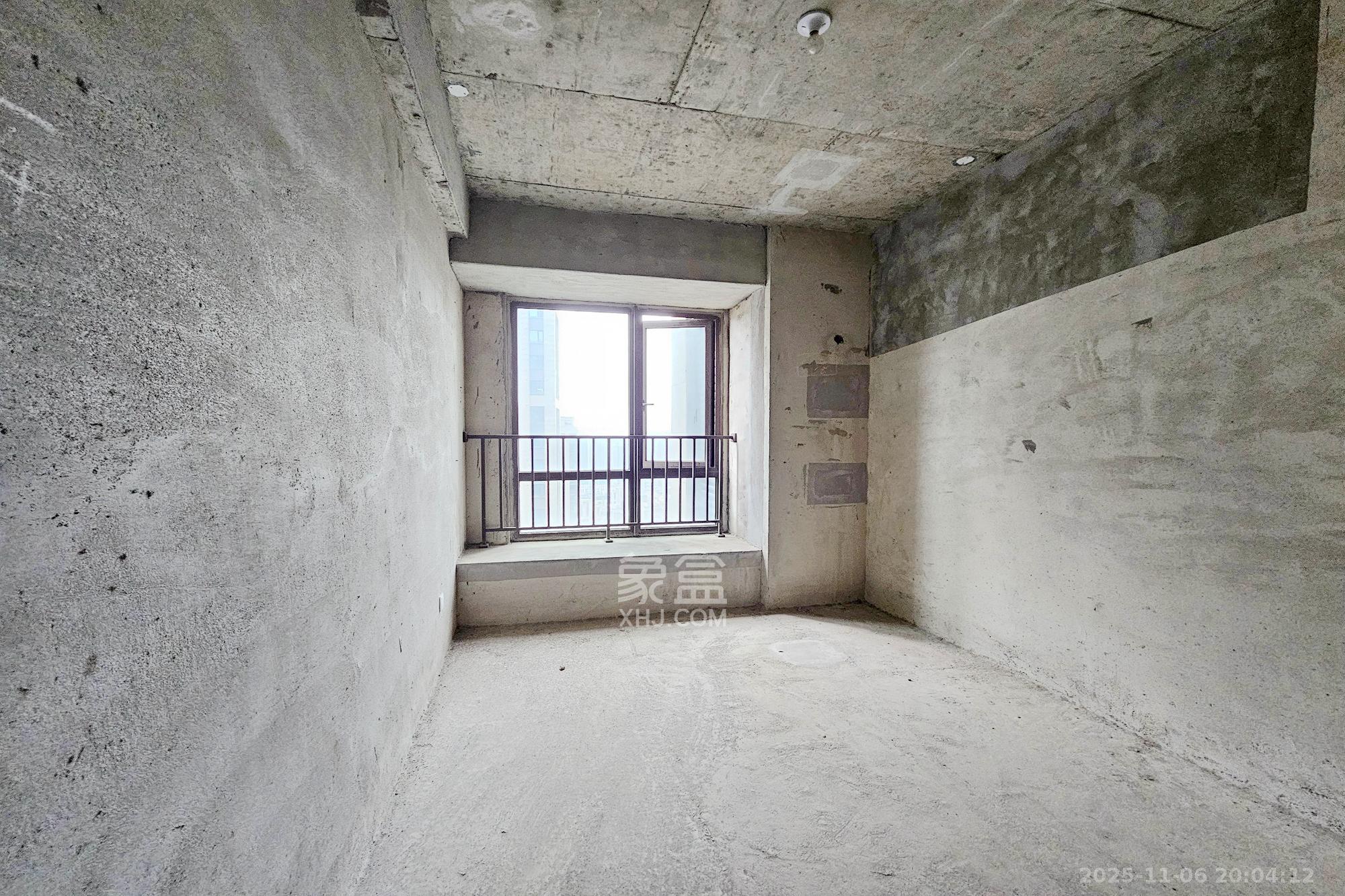 明昇壹城(明昇时代广场)二期 4室2厅3卫 410.0万 明昇壹城(明昇时代广场)二期 4室2厅3卫 410.0万卧室