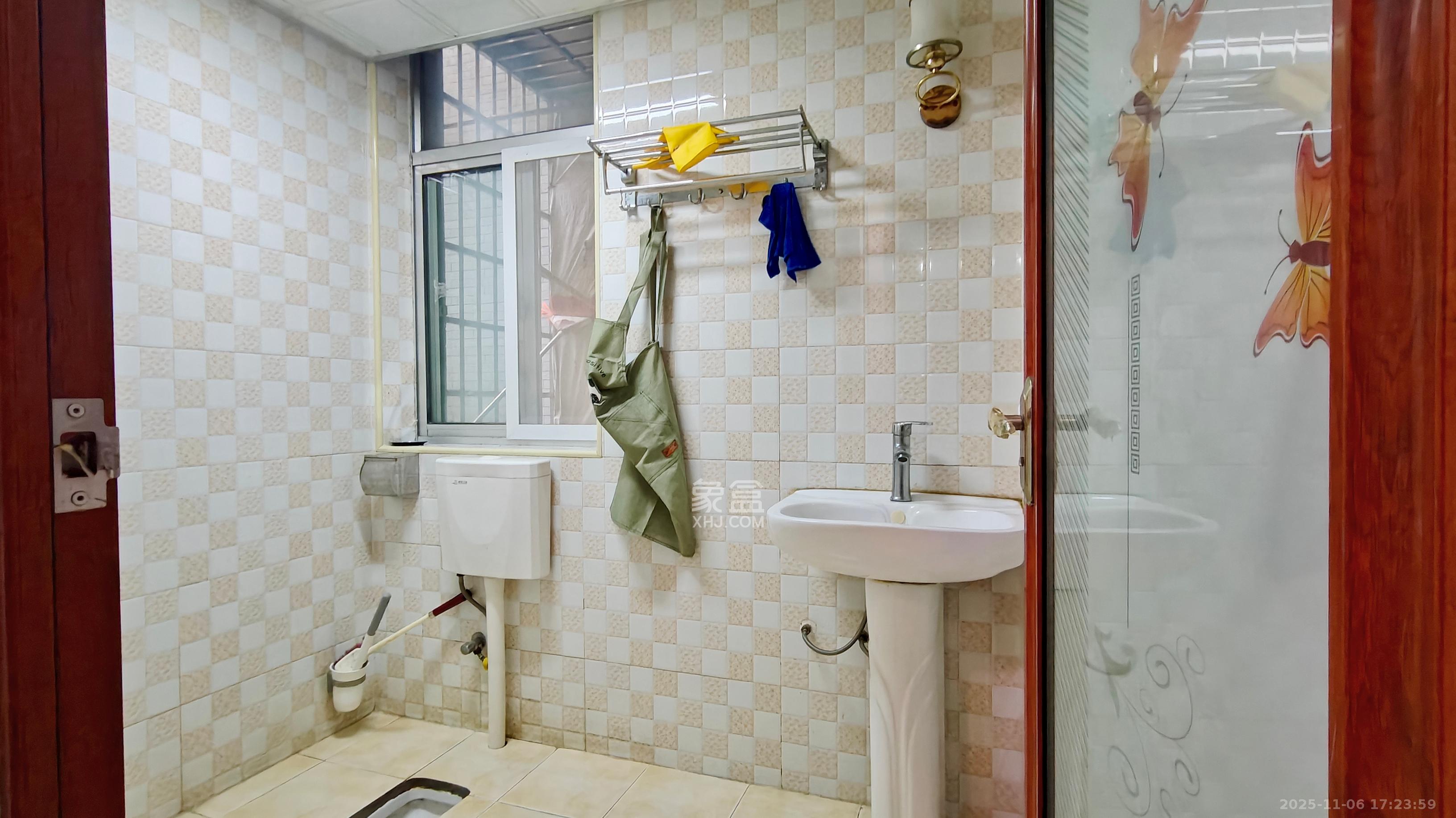 锑都家园 3室2厅2卫 1700.0元/月 锑都家园 3室2厅2卫 1700.0元/月室内图