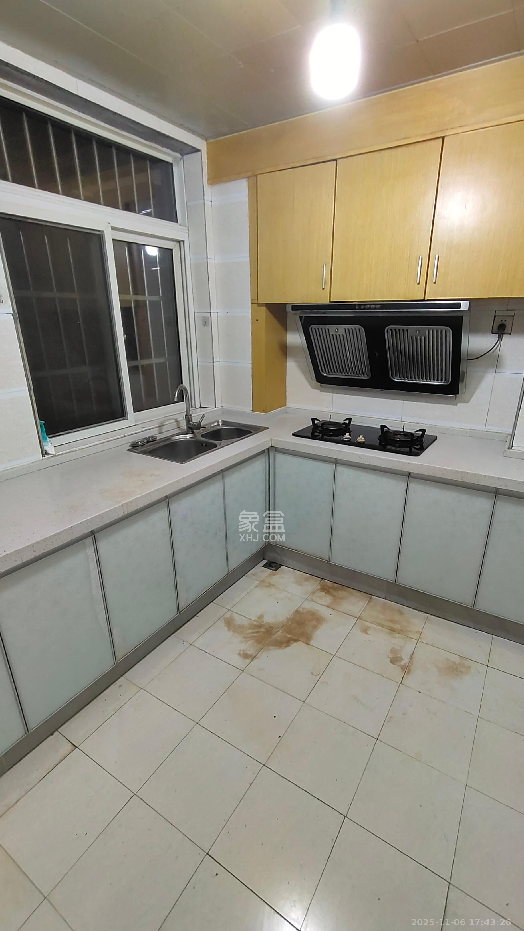 黎郡新宇康景园  2室2厅1卫    1500.0元/月室内图