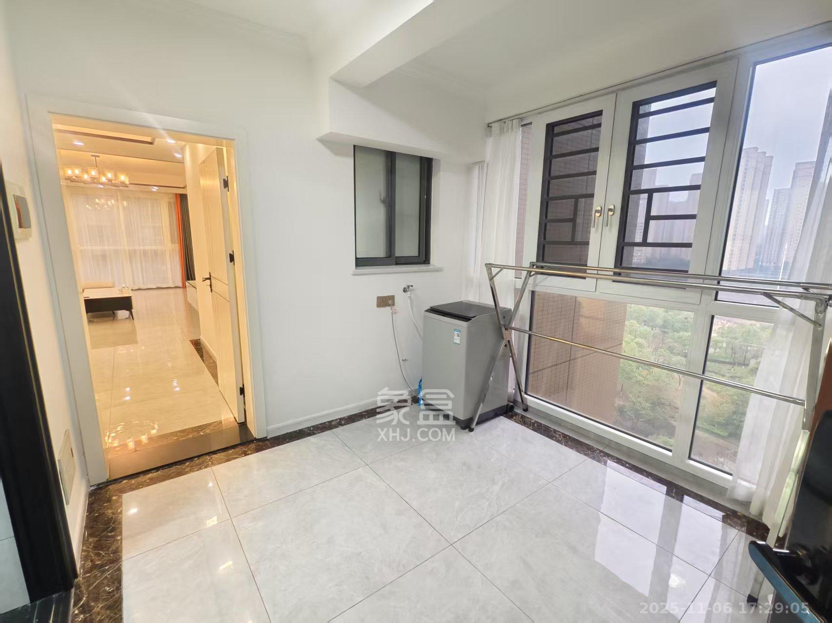 鑫天御景湾 3室2厅2卫 3000.0元/月 鑫天御景湾 3室2厅2卫 3000.0元/月室内图