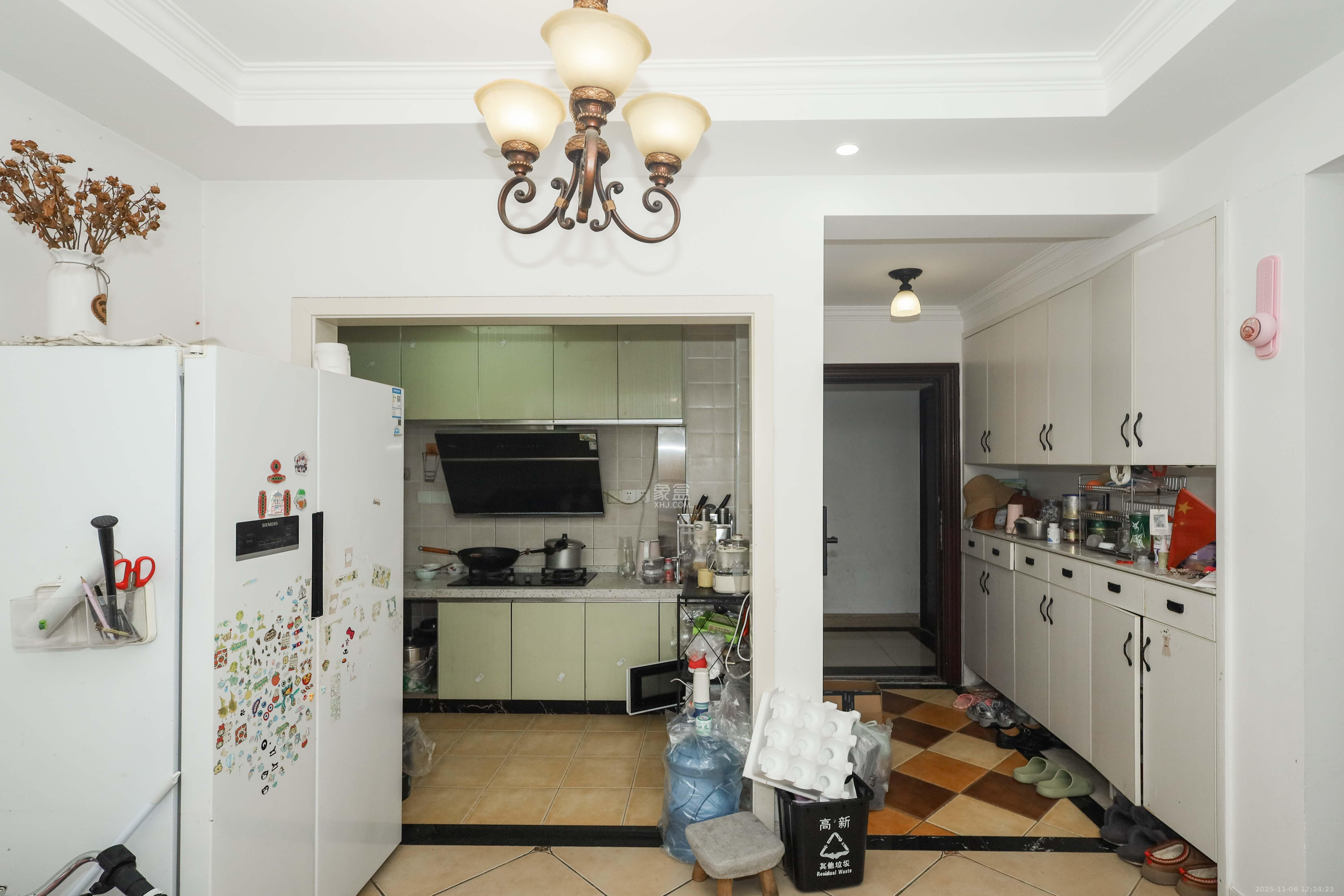 梅溪鑫苑名家 2室2厅1卫 75.0万 梅溪鑫苑名家 2室2厅1卫 75.0万客厅