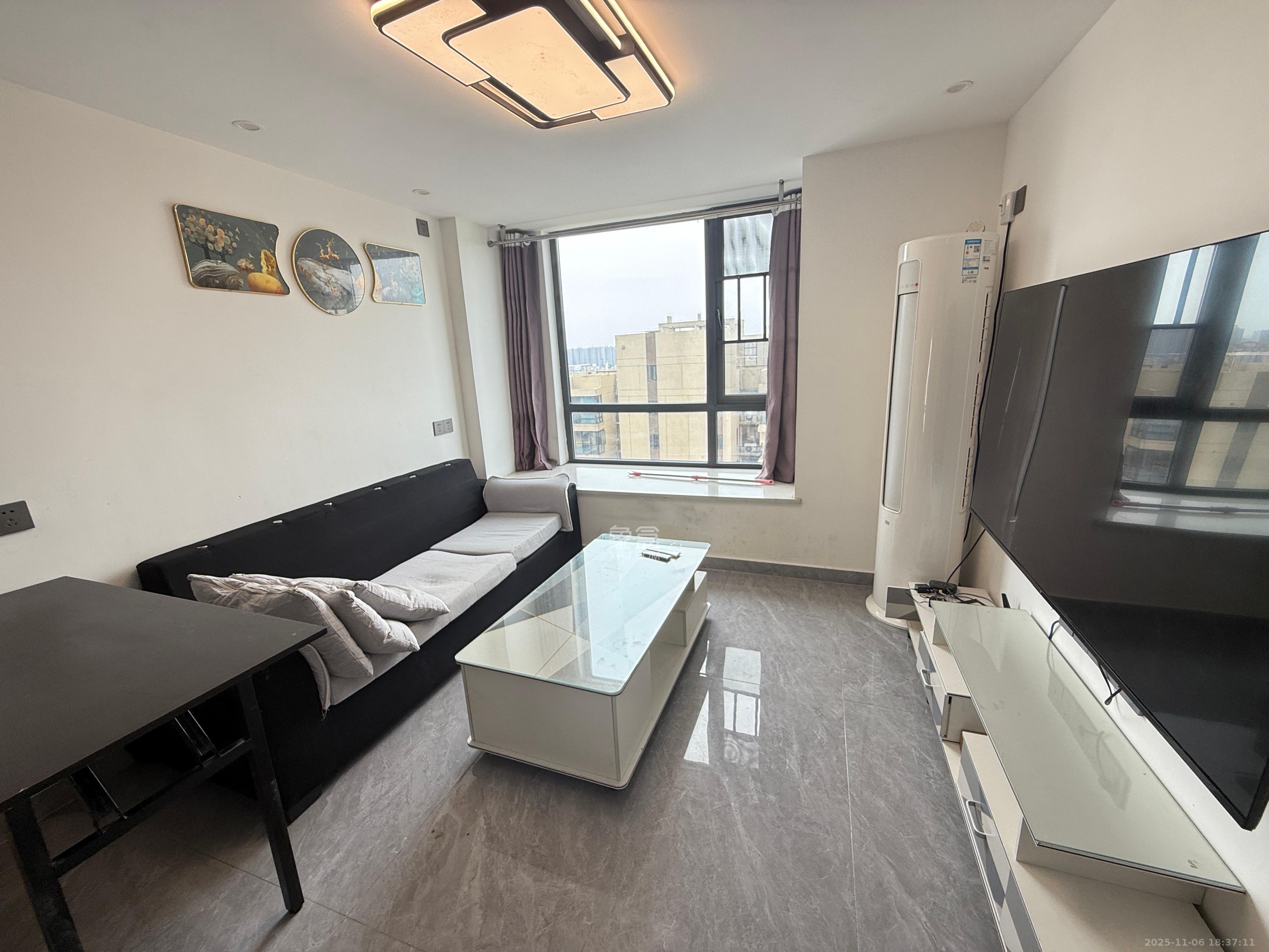 碧桂园翘楚棠  1室1厅1卫    1550.0元/月