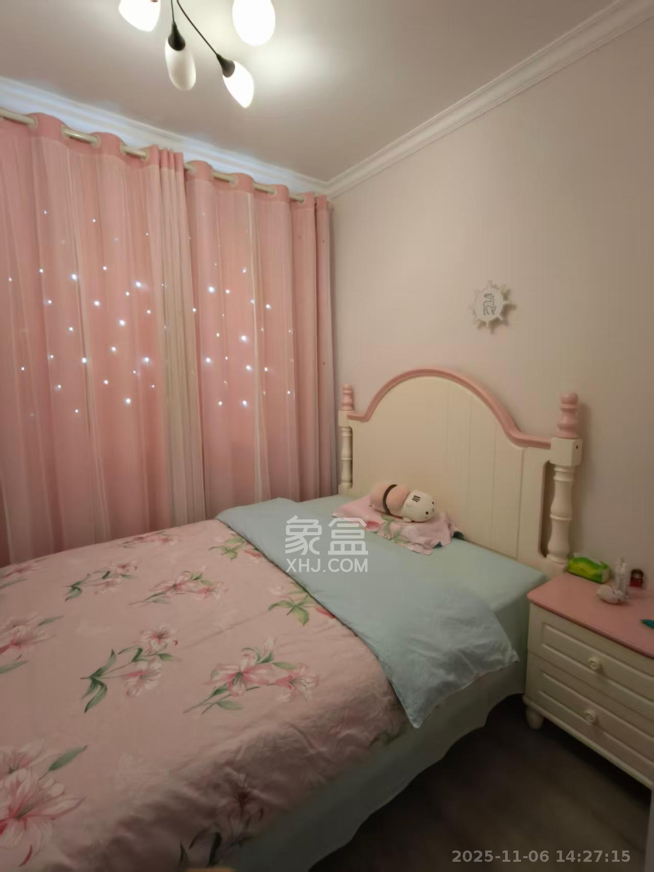 豪都新天地  4室2厅2卫    2200.0元/月户型图