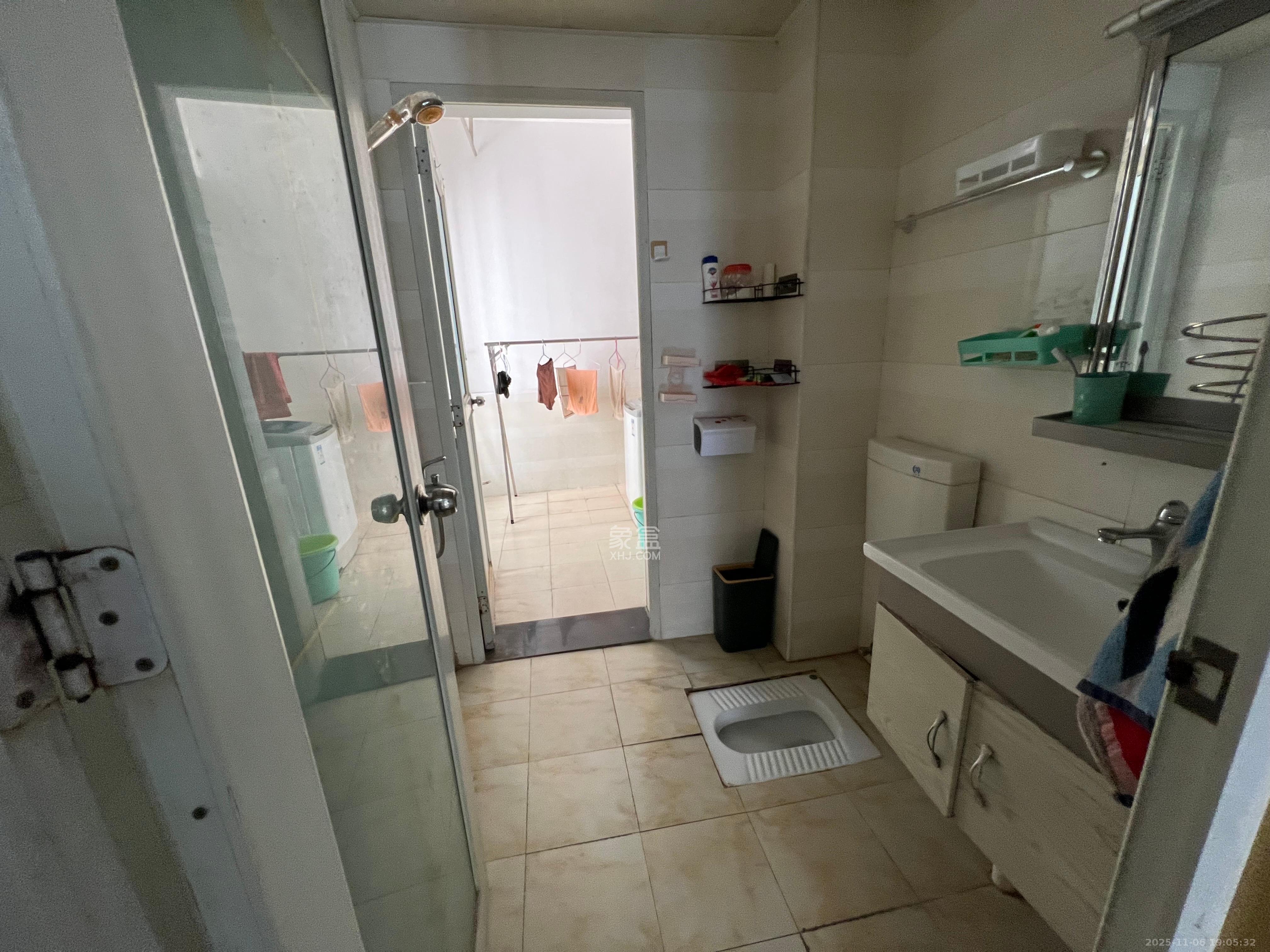 上河国际C区 3室1厅1卫 2500.0元/月 上河国际C区 3室1厅1卫 2500.0元/月室内图