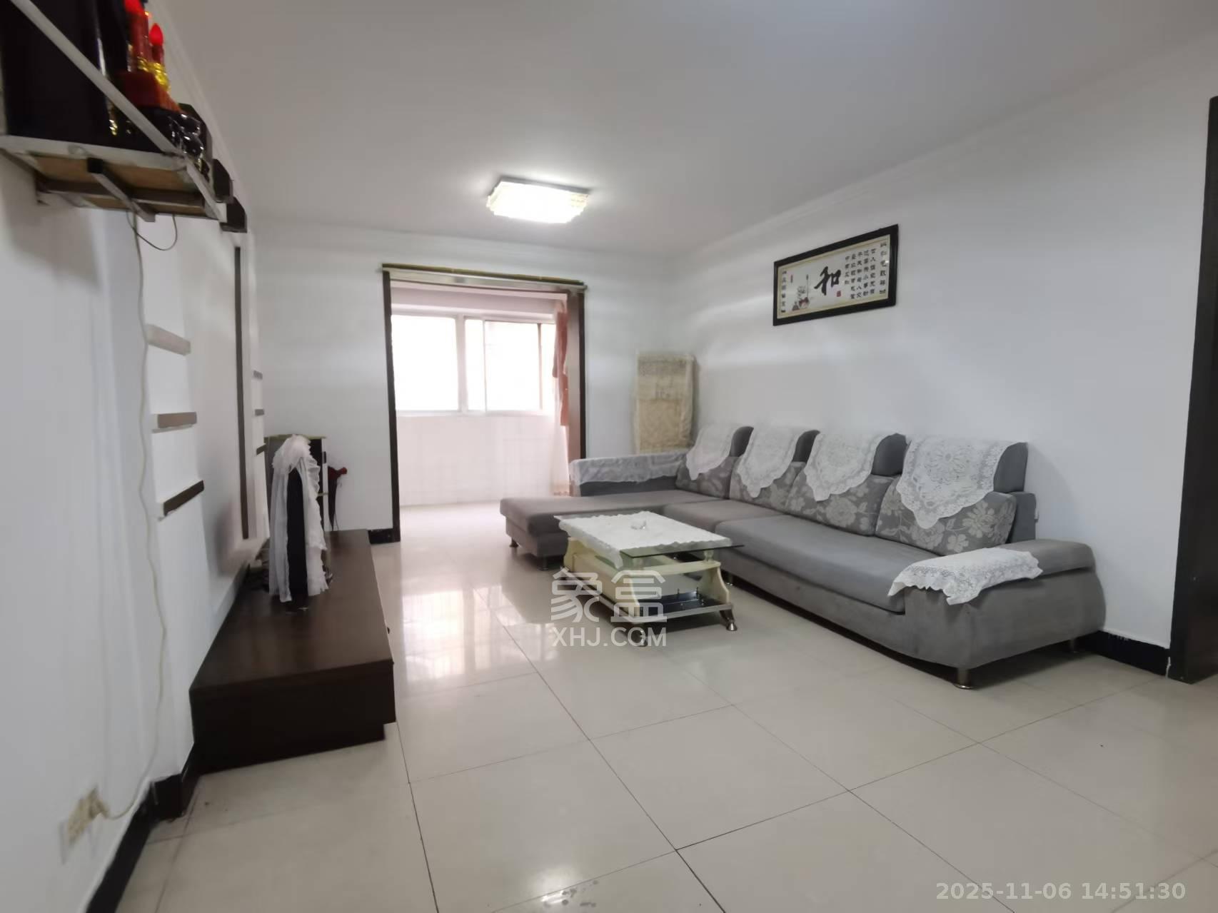 华欣公寓  2室2厅1卫    1500.0元/月