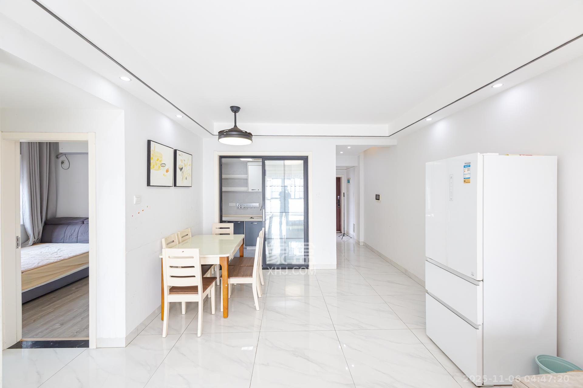 润和又一城 3室2厅1卫 76.8万 润和又一城 3室2厅1卫 76.8万客厅