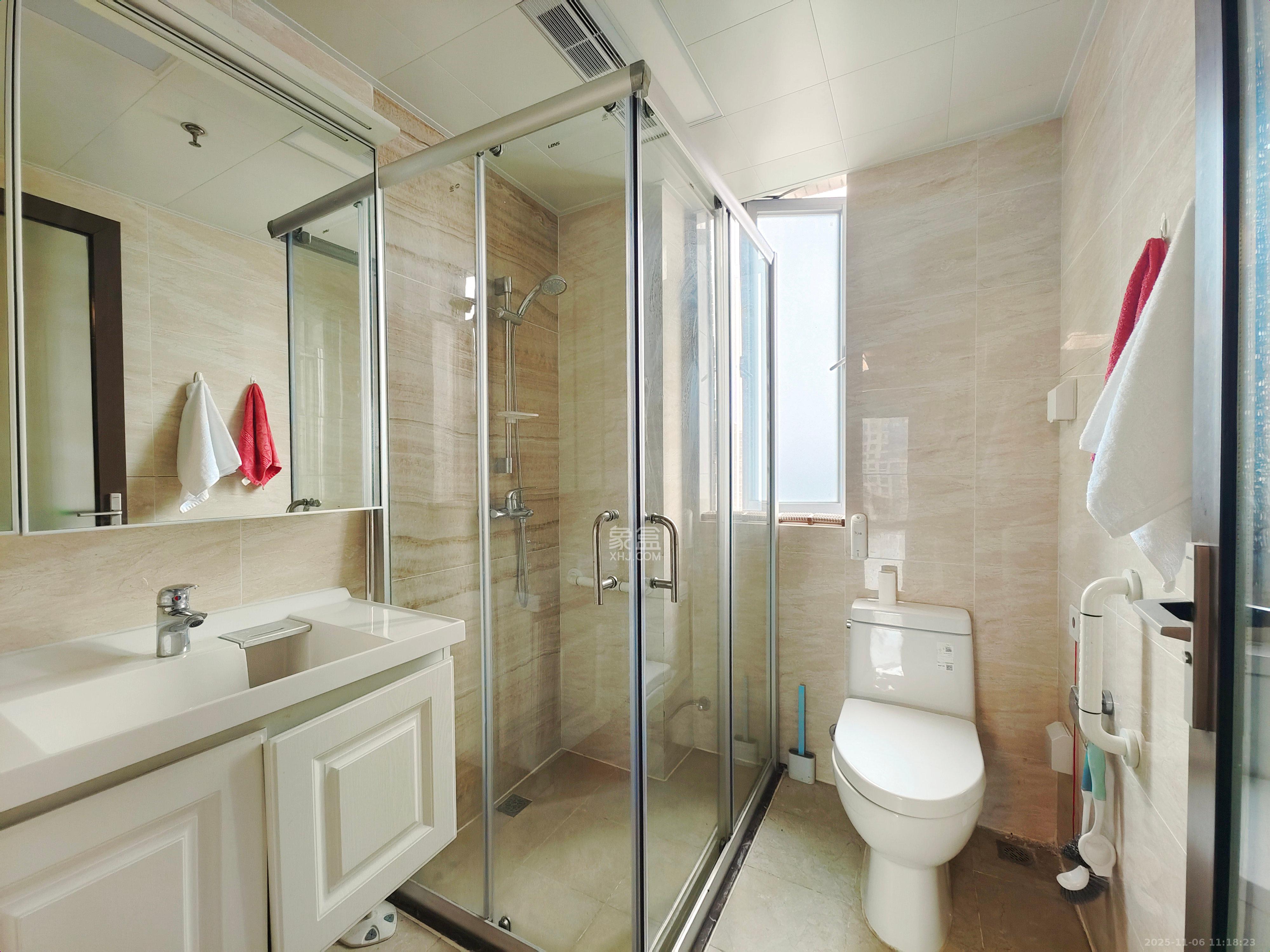 保利天禧C区  4室2厅2卫    6000.0元/月室内图