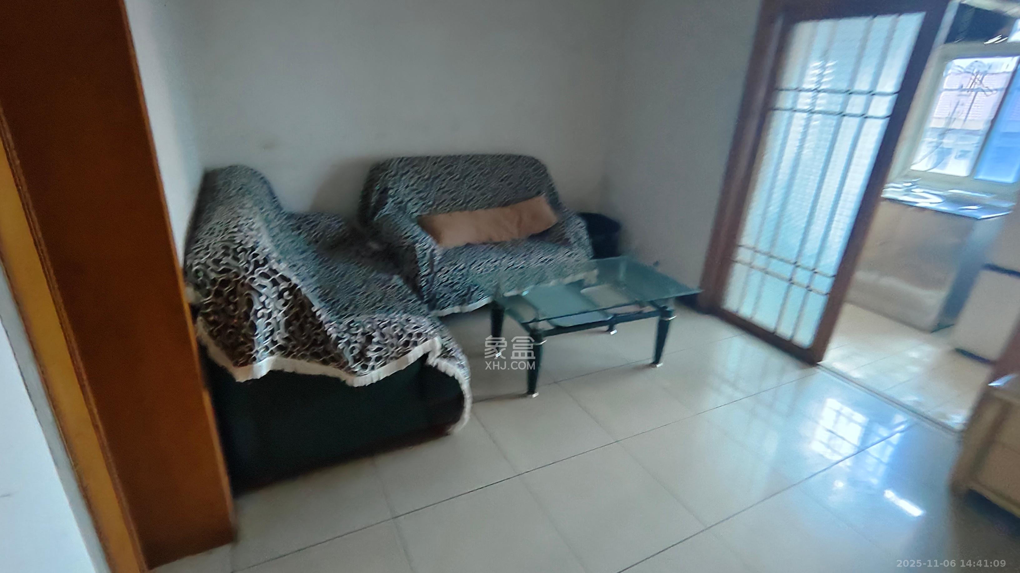 梨子山社区长电宿舍  2室1厅1卫    1200.0元/月室内图