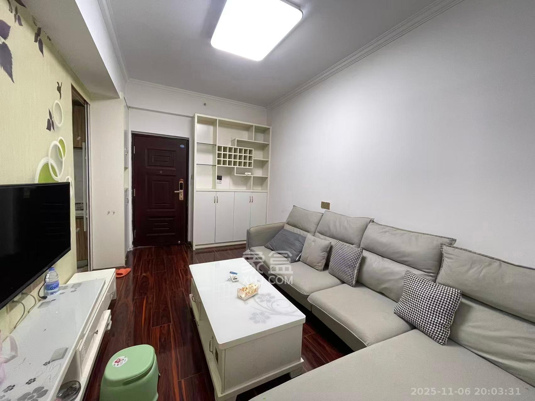 鑫科明珠  2室1厅1卫    1950.0元/月室内图