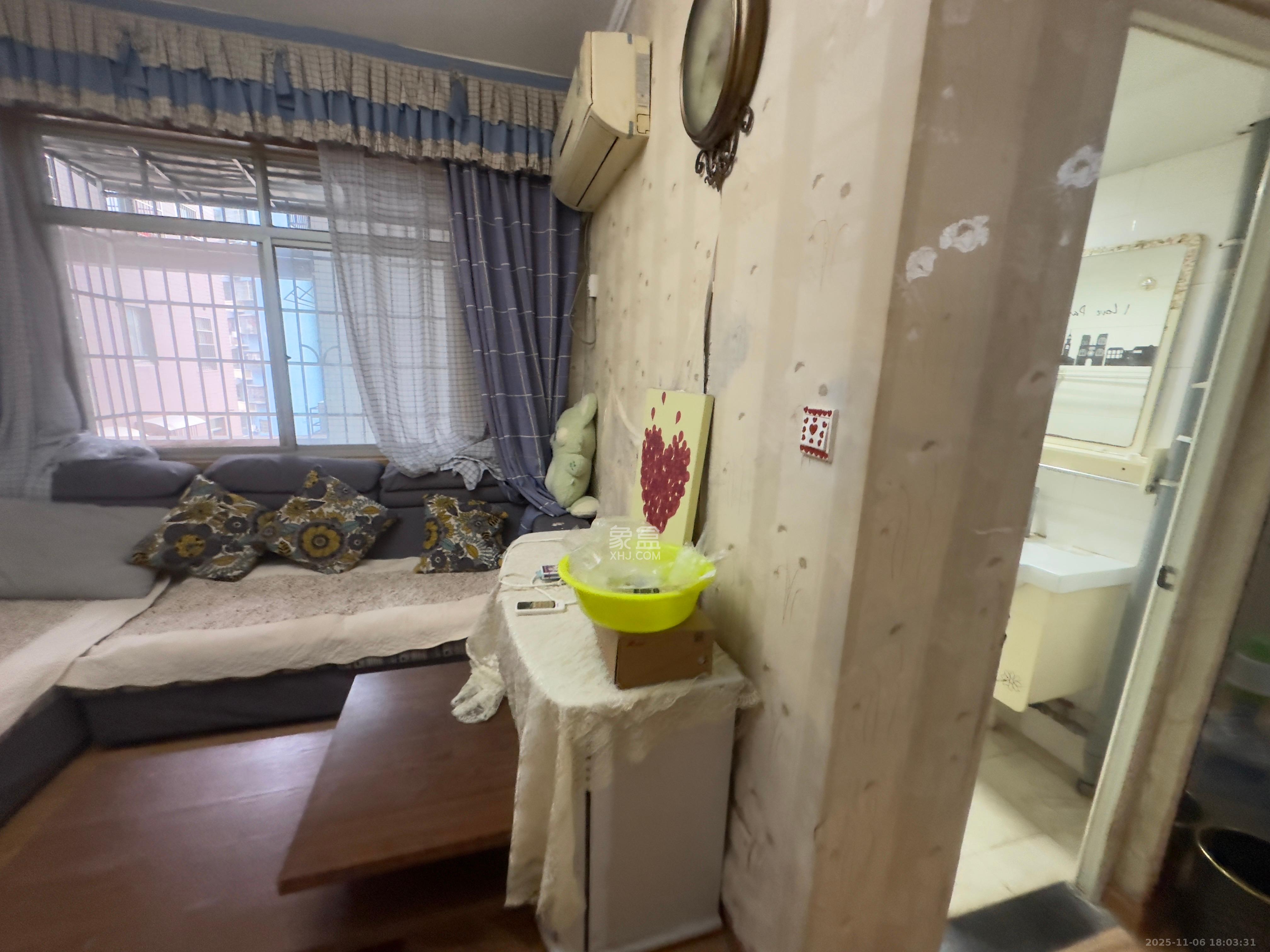 雨花大厦（云海大厦）  1室0厅0卫    1999.0元/月