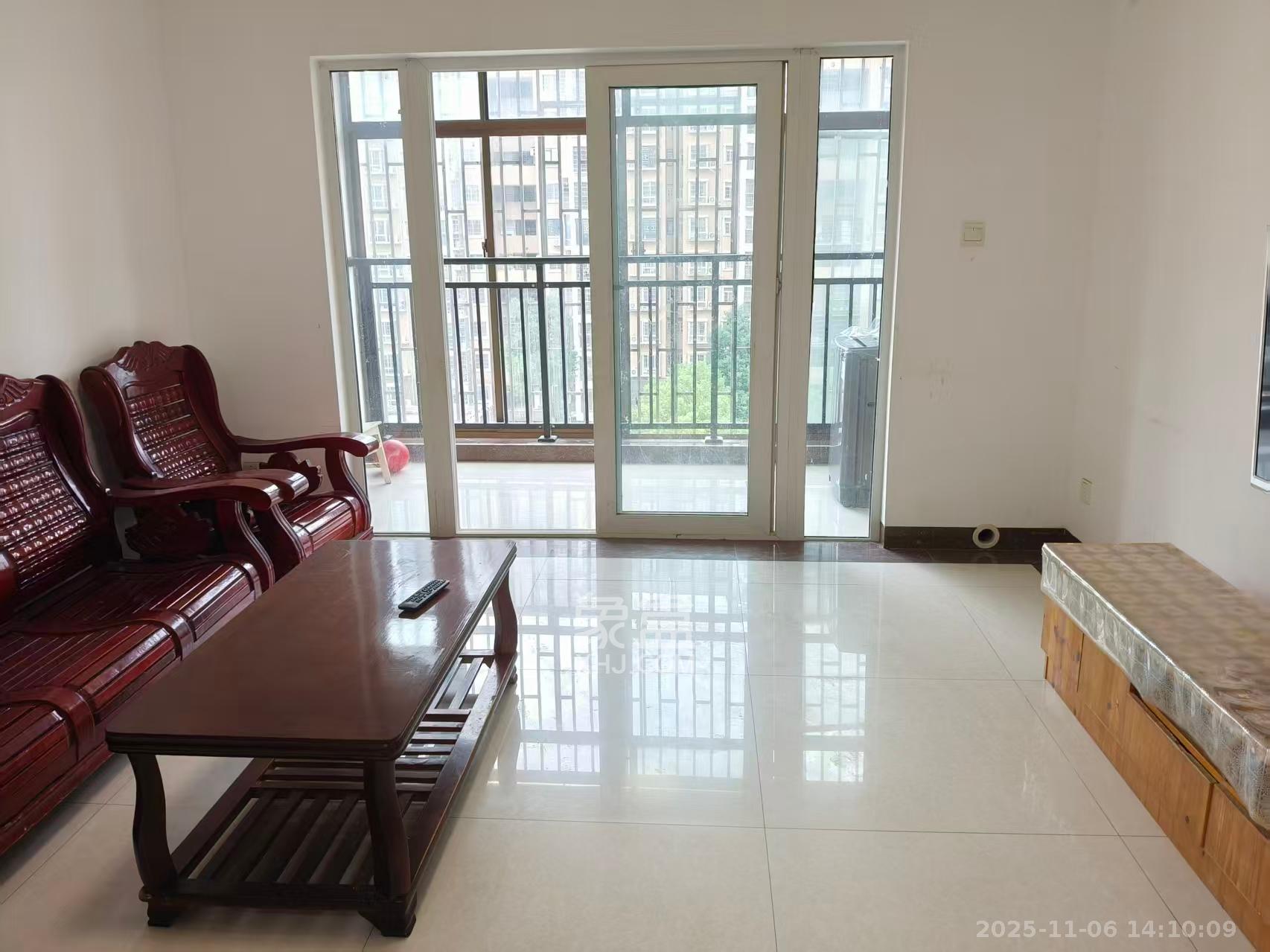 和馨园 2室2厅1卫 2000.0元/月 和馨园 2室2厅1卫 2000.0元/月室内图