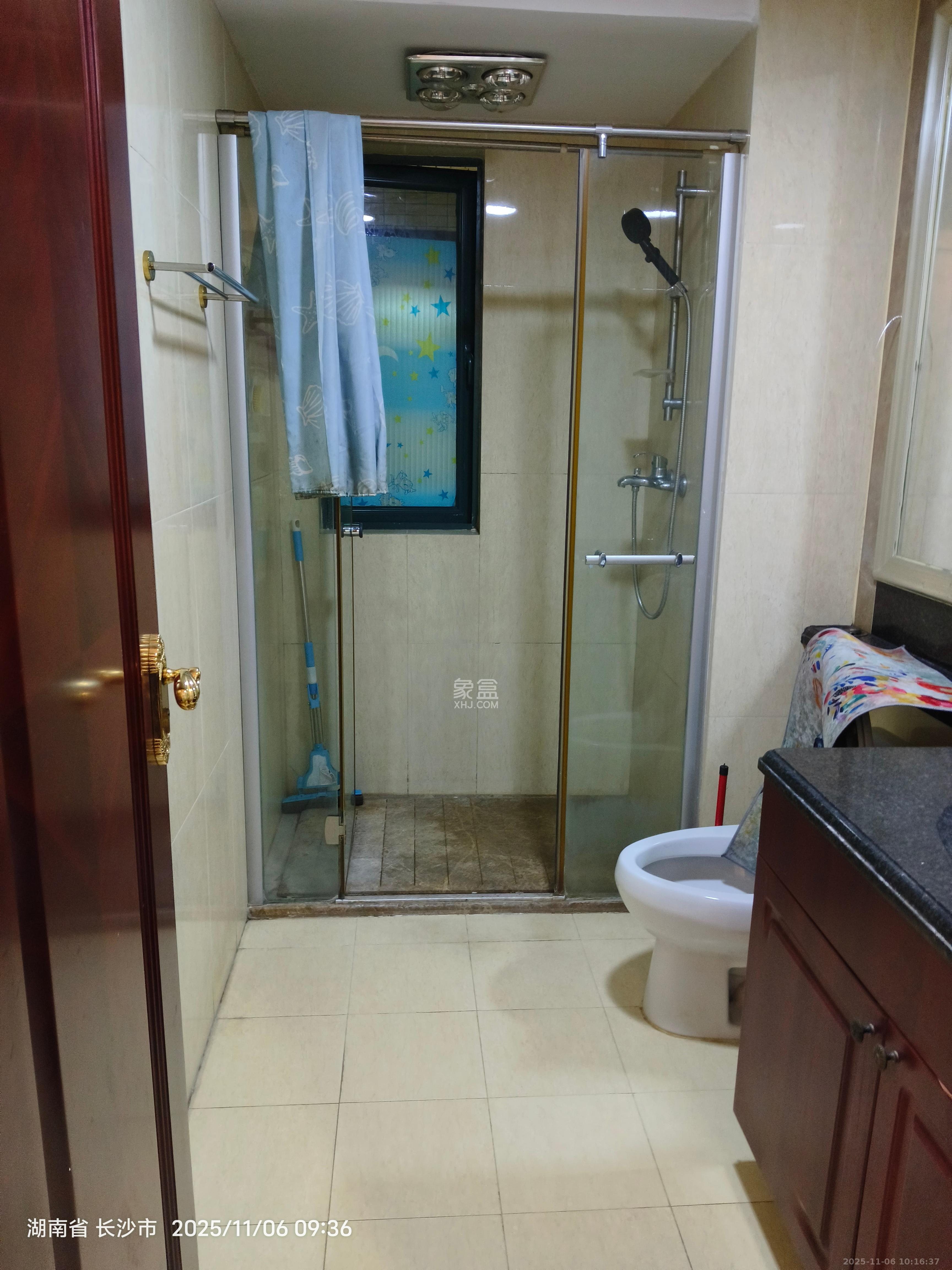 恒大翡翠华庭  3室2厅1卫    2200.0元/月室内图