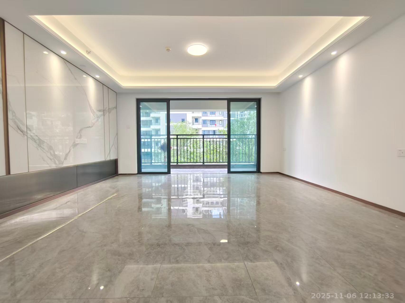 滨江府1913 4室2厅3卫 6500.0元/月 滨江府1913 4室2厅3卫 6500.0元/月室内图