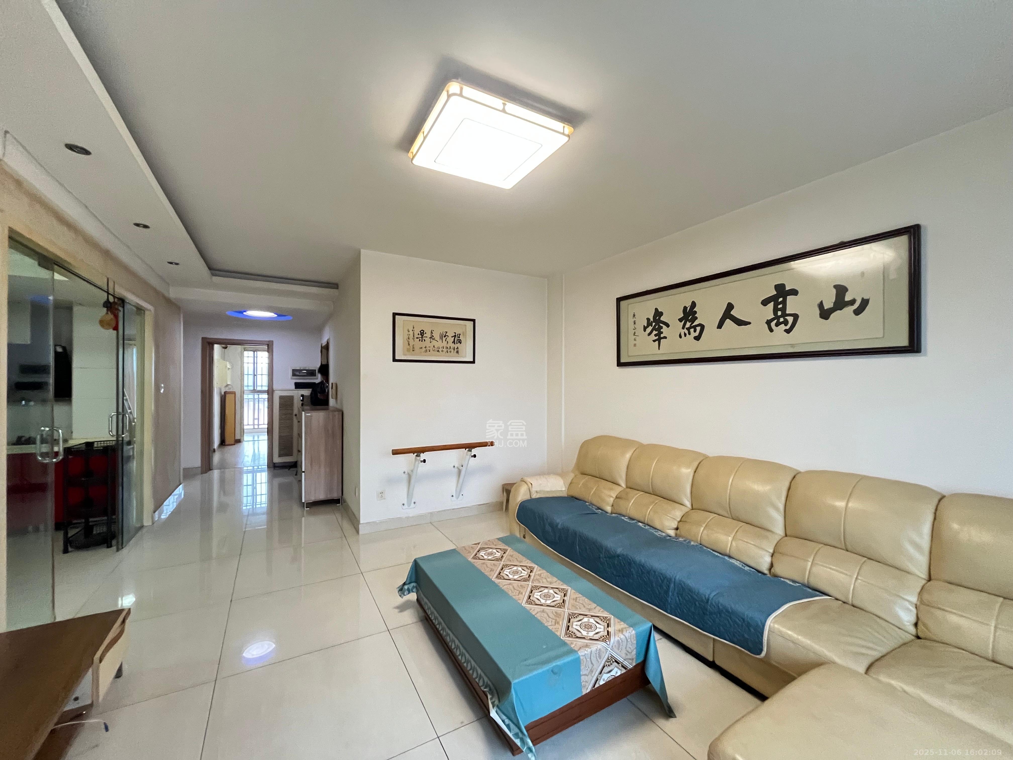 锦湘国际星城二期(锦雅苑) 3室2厅1卫 2800.0元/月 锦湘国际星城二期(锦雅苑) 3室2厅1卫 2800.0元/月室内图