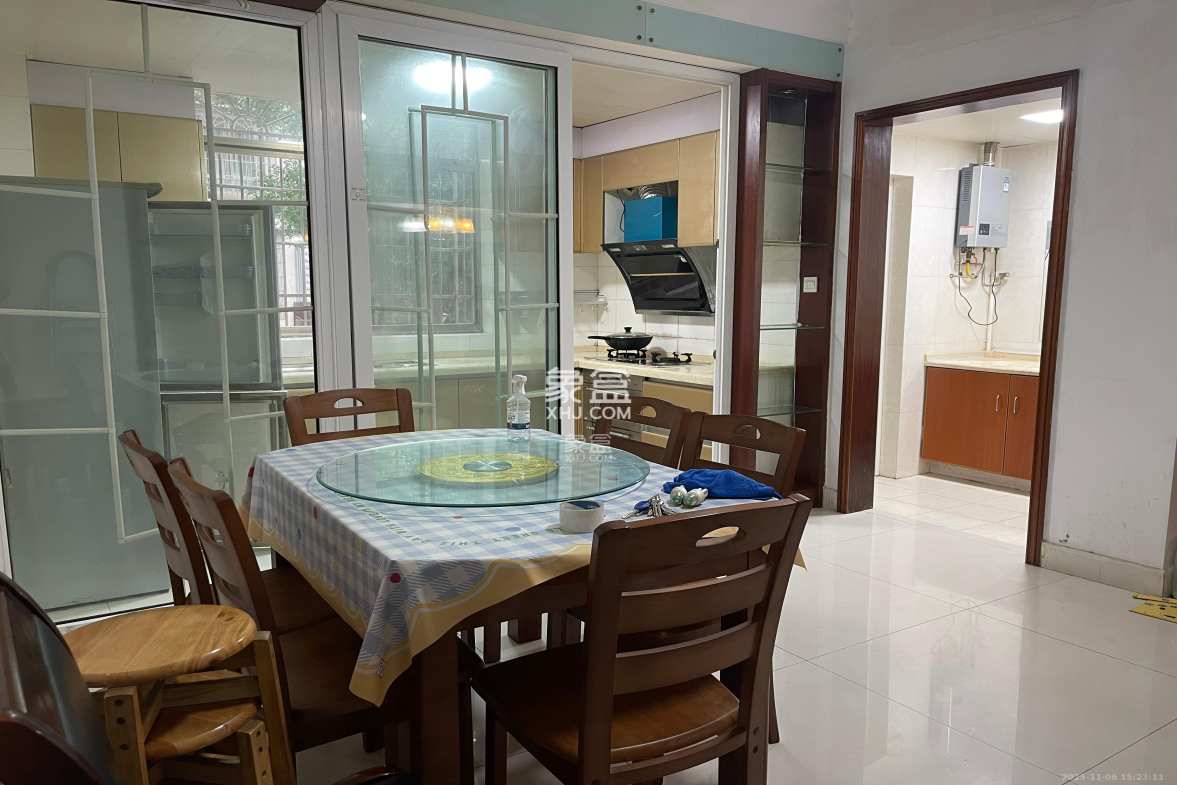 晶鑫小区 3室2厅1卫 2500.0元/月 晶鑫小区 3室2厅1卫 2500.0元/月室内图