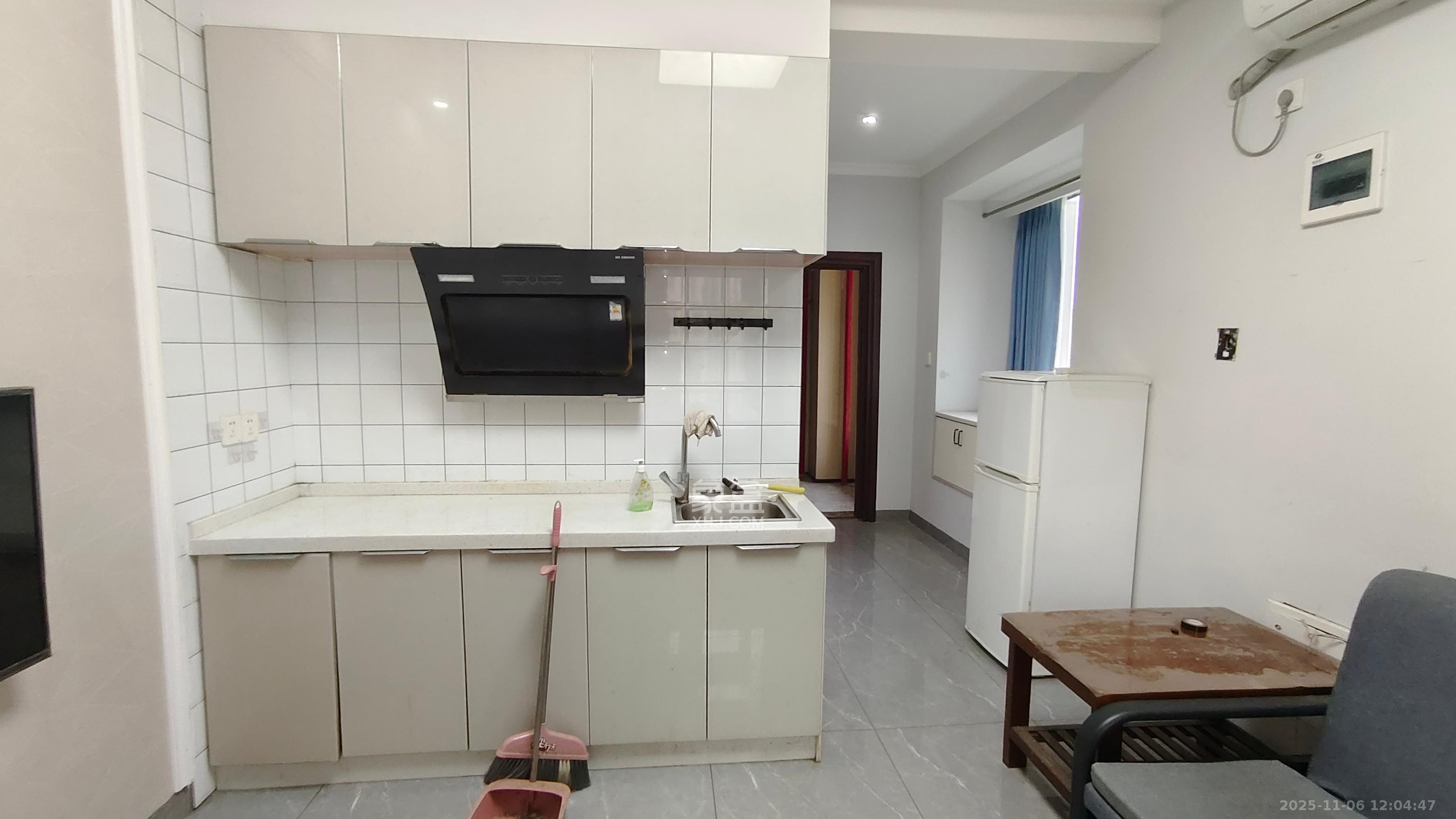 湘熙水郡(观澜海赋家园) 1室1厅1卫 1400.0元/月 湘熙水郡(观澜海赋家园) 1室1厅1卫 1400.0元/月室内图