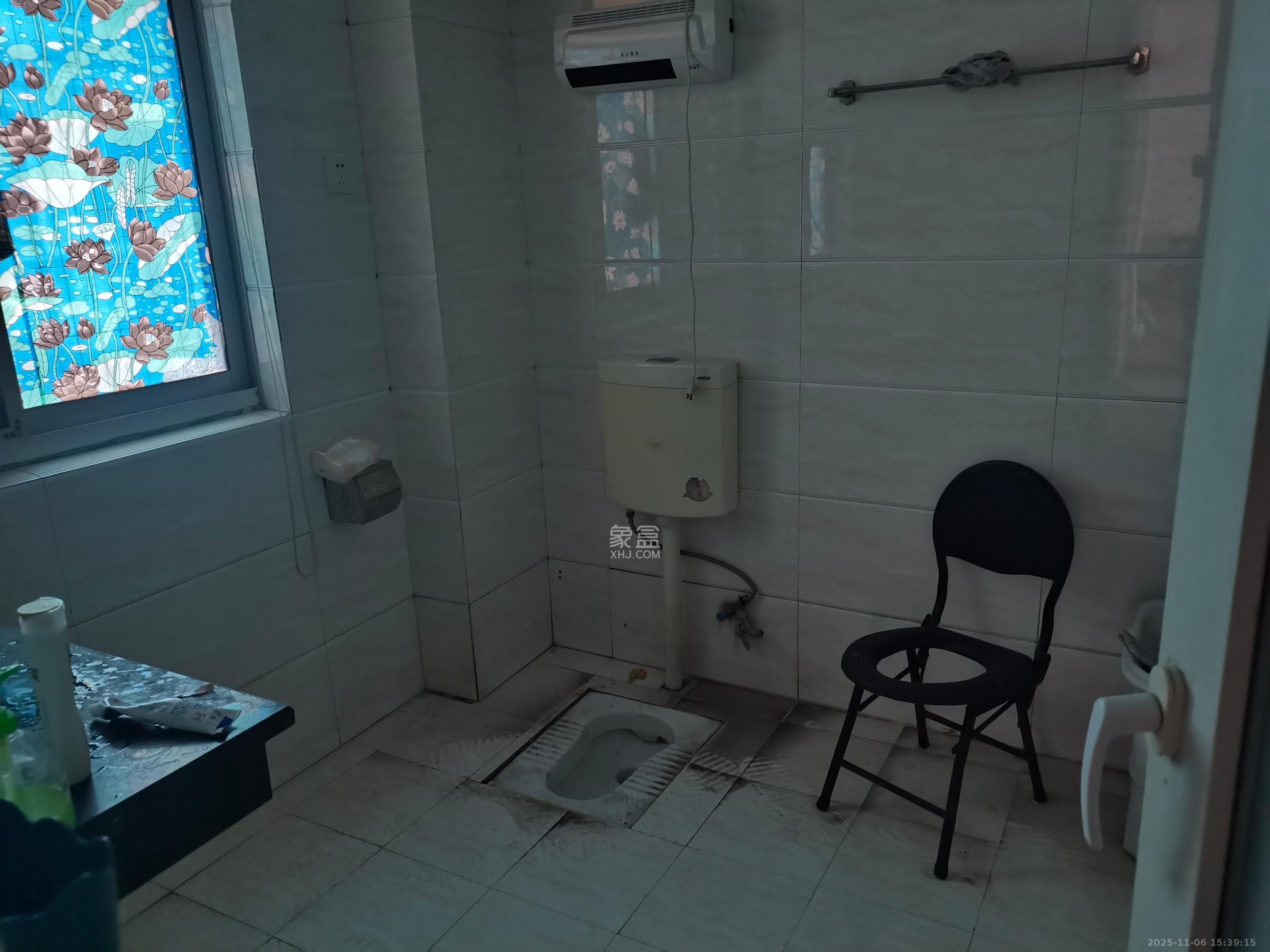 高桥现代商贸城  3室1厅1卫    3000.0元/月室内图