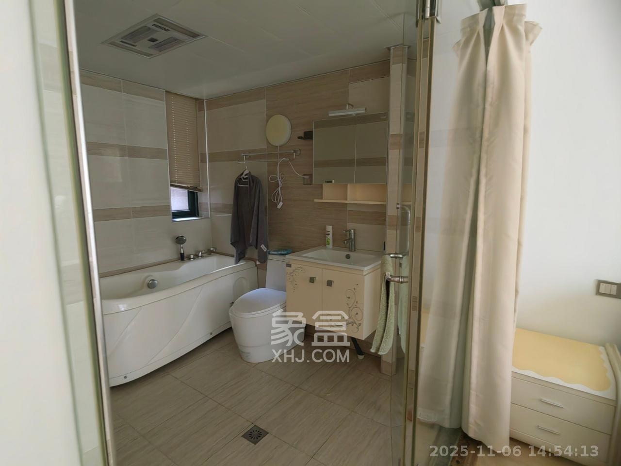 东玺门 4室2厅2卫 4200.0元/月 东玺门 4室2厅2卫 4200.0元/月室内图